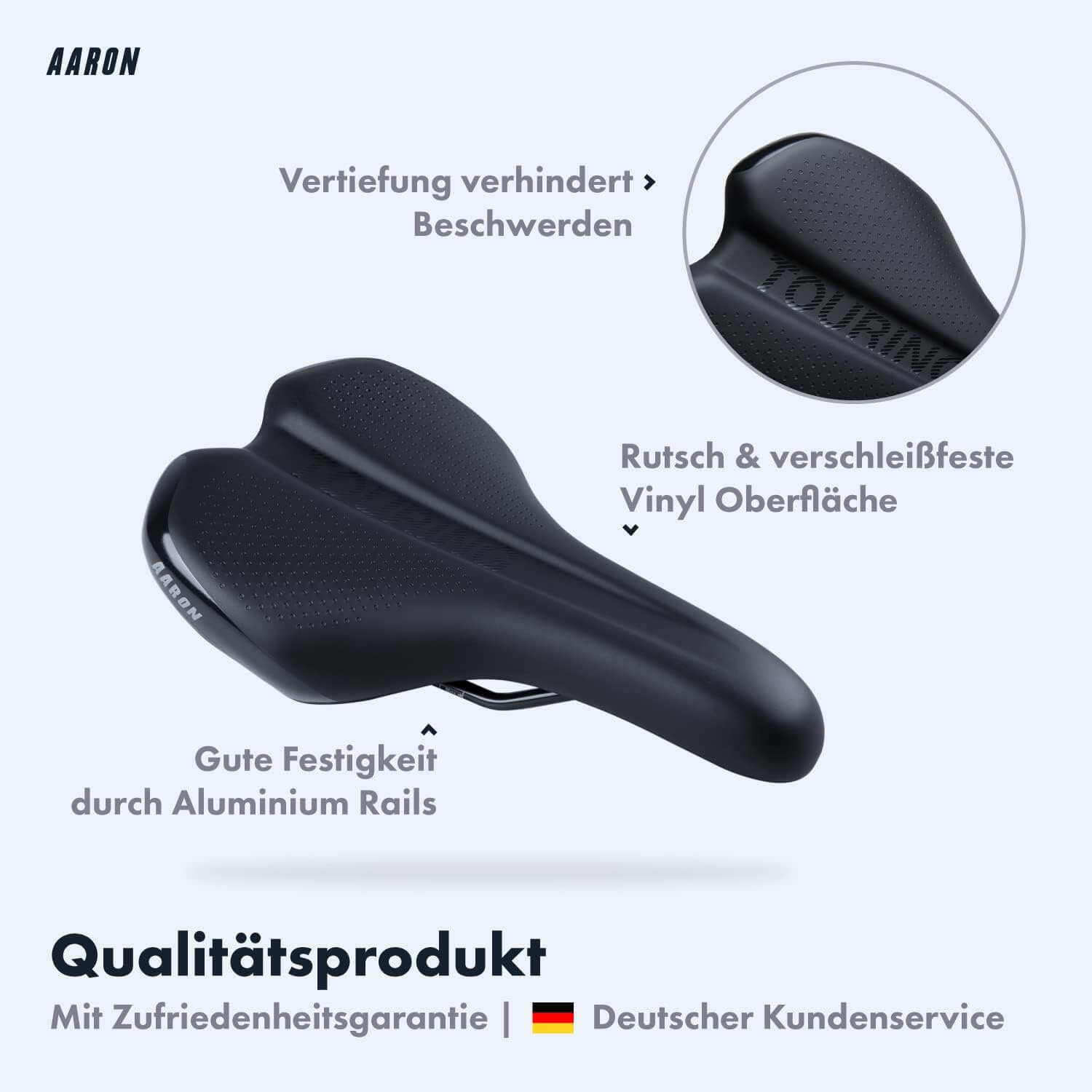 Schwarzer Fahrradsattel mit weißem Text und weißem Hintergrund.