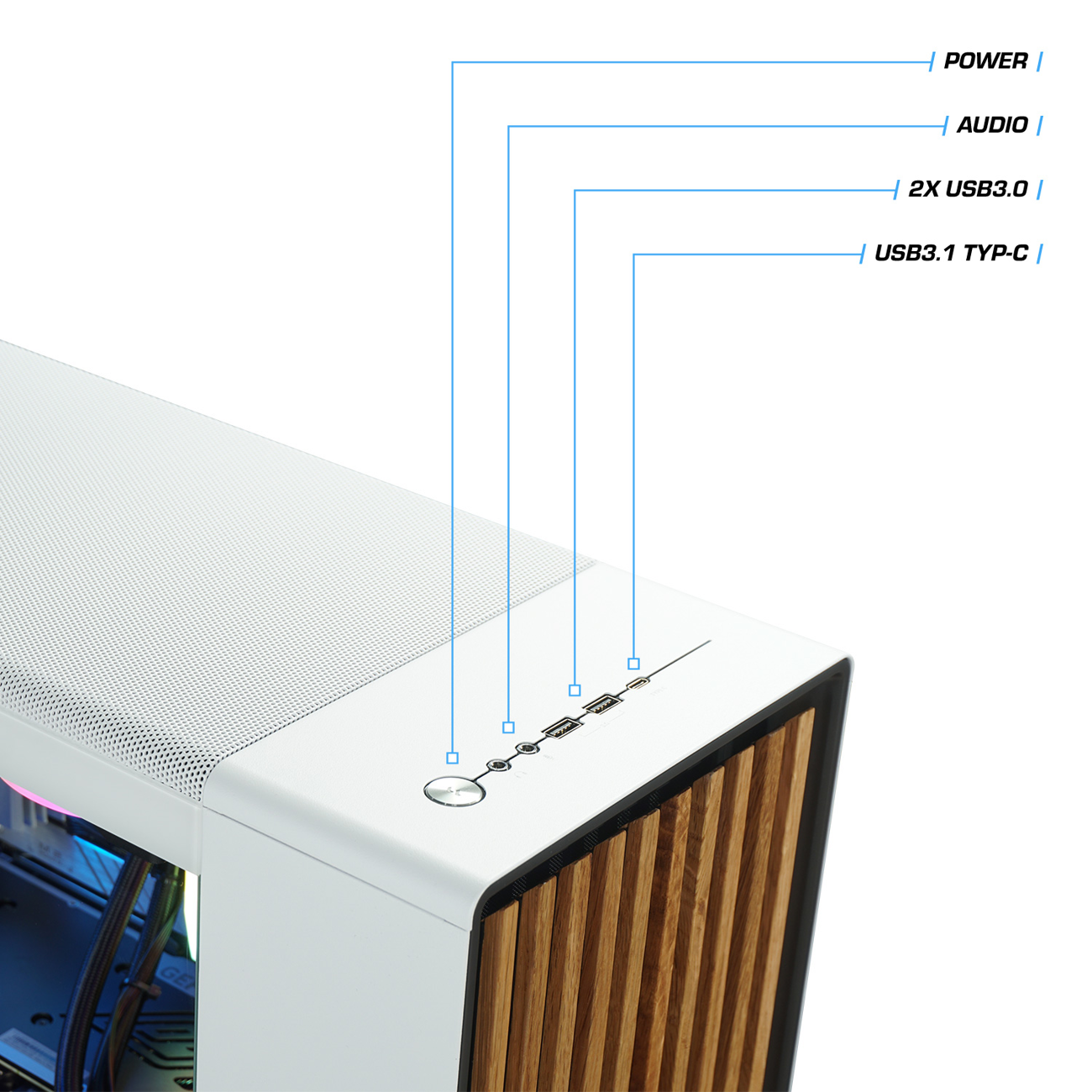 Nahaufnahme eines Computergehäuses mit beschrifteten Anschlüssen: Strom, Audio, 2x USB3.0 und USB3.1 Typ-C.
