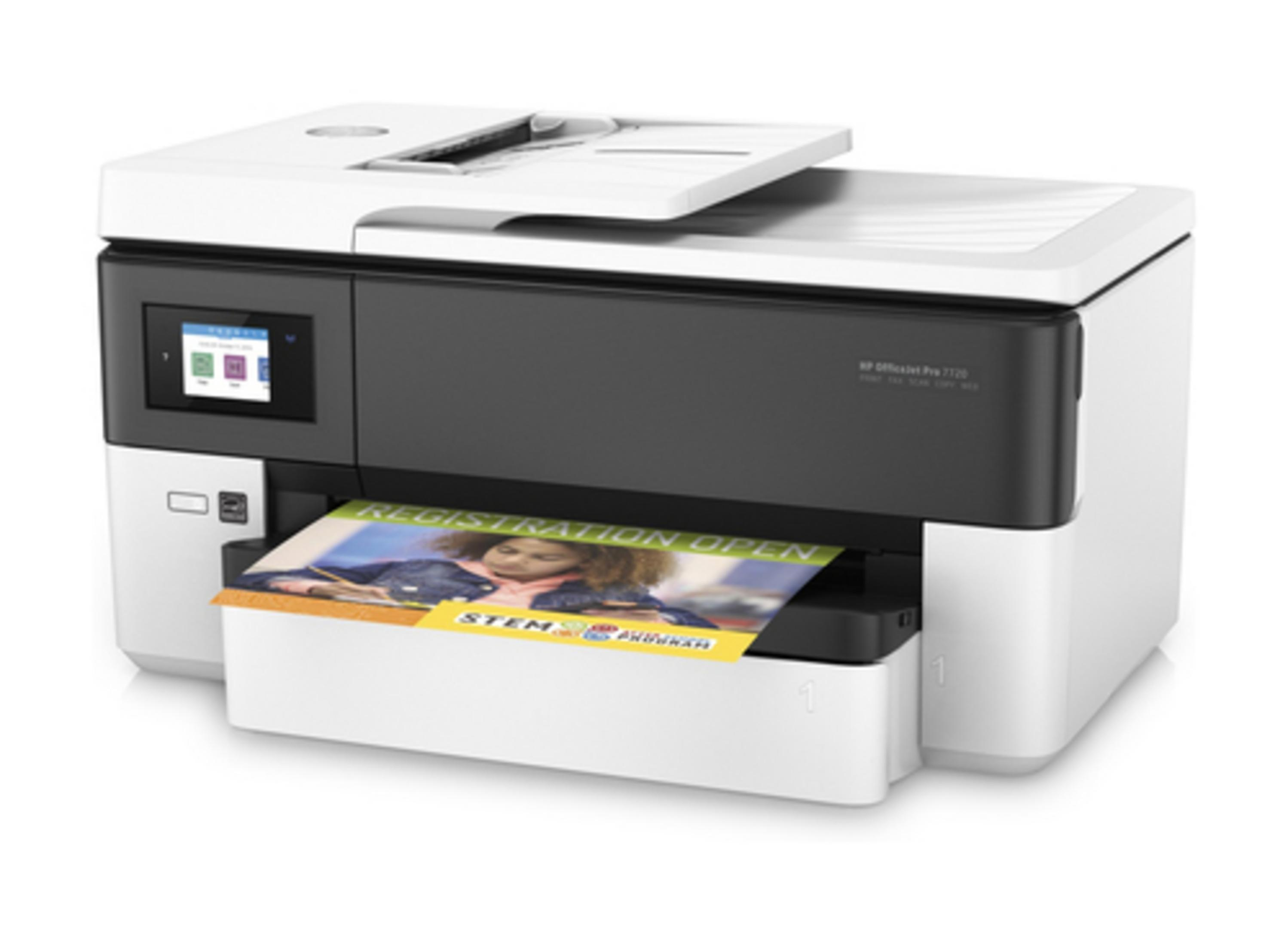 Weißer HP-Drucker druckt einen bunten Flyer mit Kinderbild.