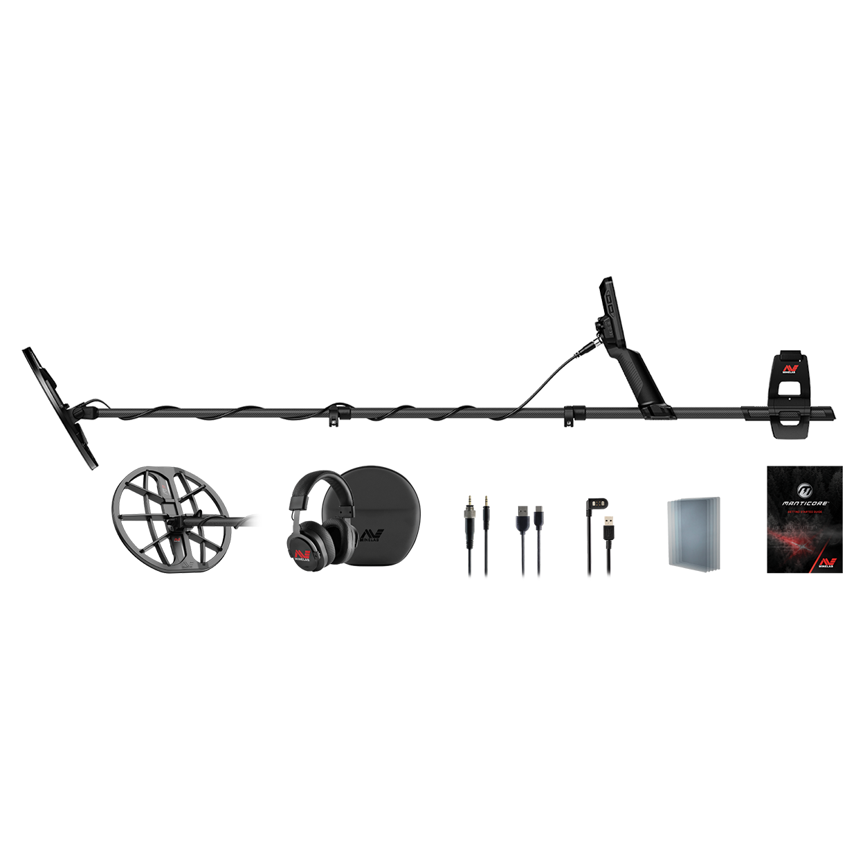 Metal detector con cuffie e accessori su sfondo bianco.