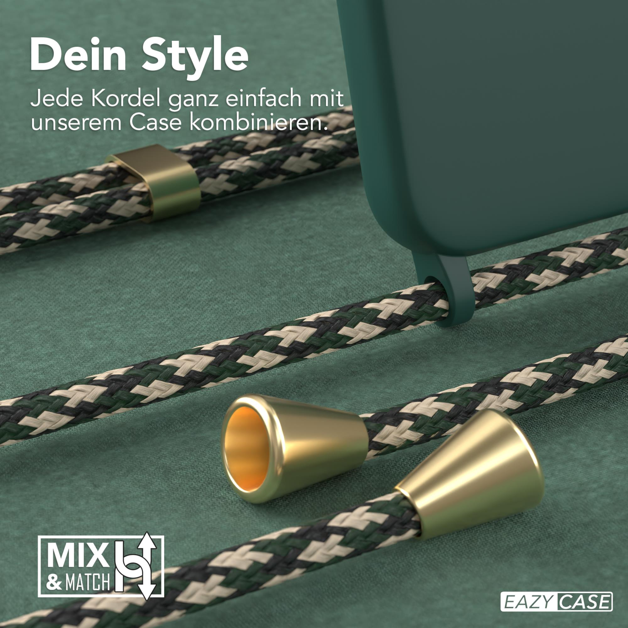 Nahaufnahme einer Handyhülle mit Riemen, die goldfarbene Details und Text zeigt.