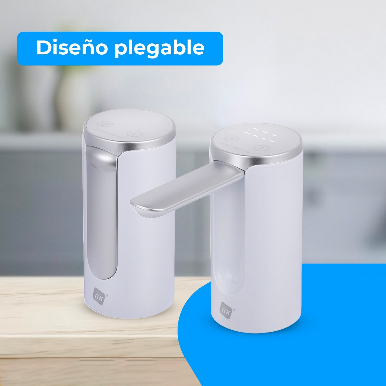 Dos dispensadores de agua blancos con detalles plateados. Uno tiene un pico extendido. Fondo borroso.