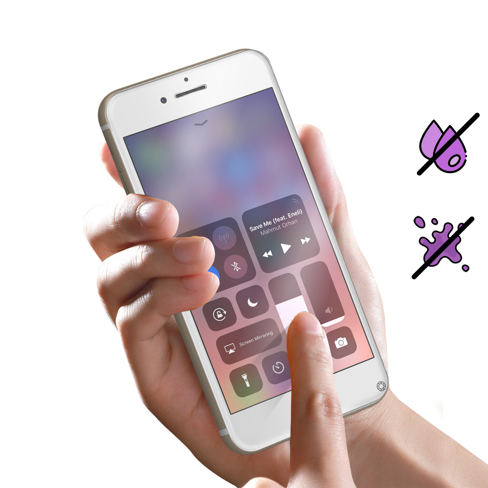 Main utilisant un téléphone avec panneau de commande, icônes d'eau et éclaboussures. Écran avec contrôles.