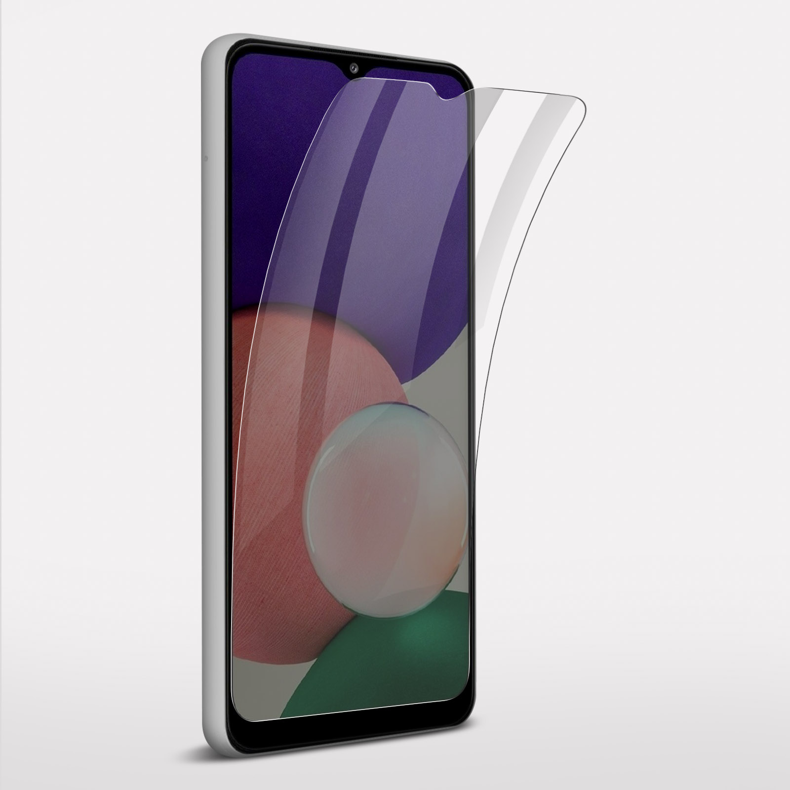 Smartphone con protezione schermo applicata. Sfondo con forme colorate.