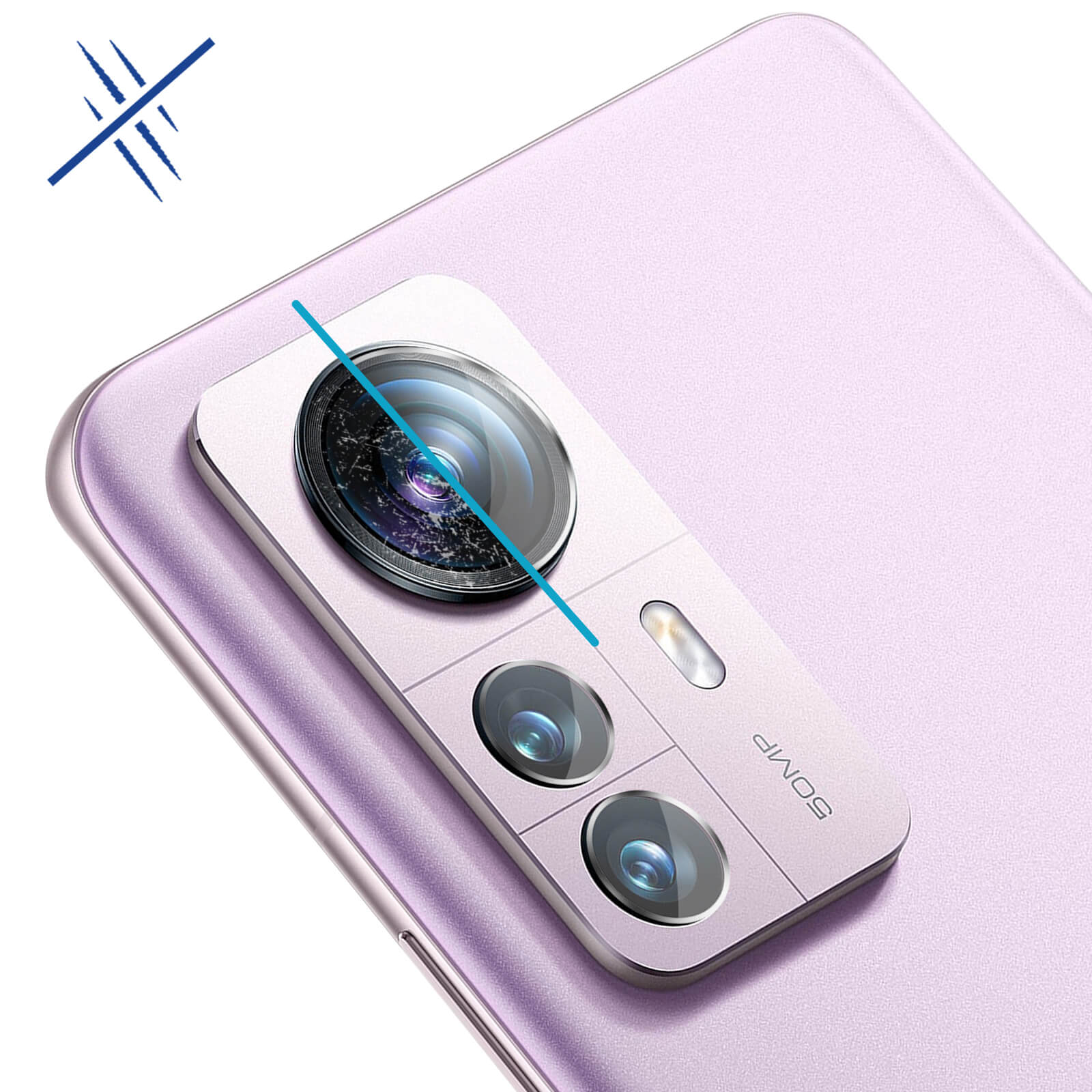 Primer plano del conjunto de cámaras de un teléfono morado con una línea azul que indica resistencia a arañazos.