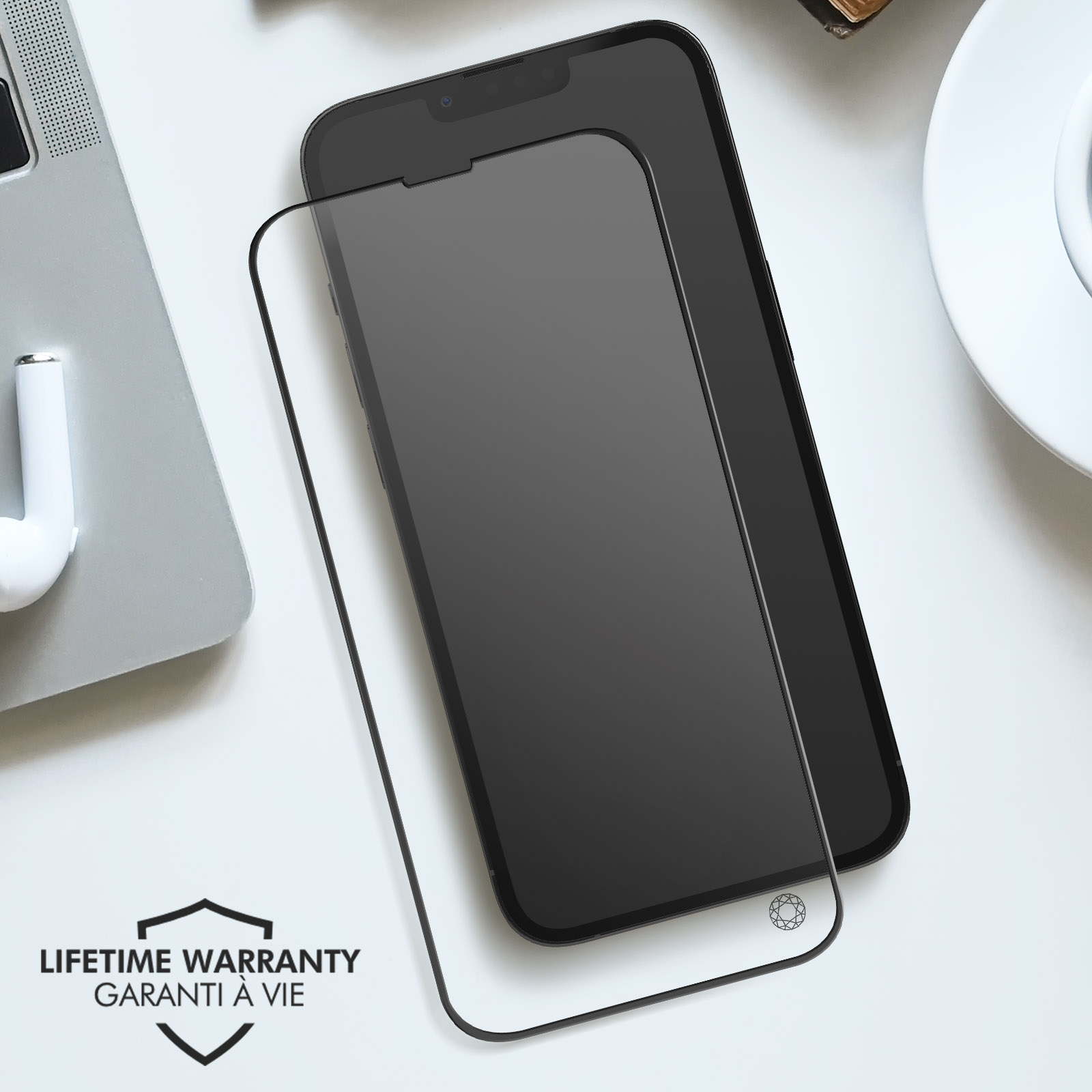 Smartphone avec protecteur d'écran, plus un badge Garantie à vie.