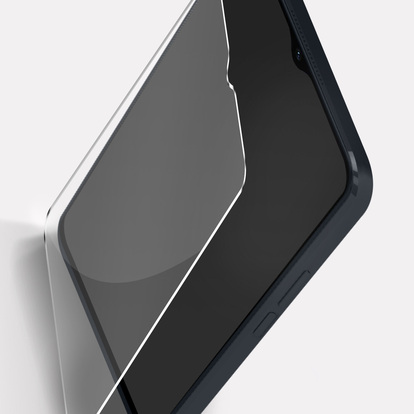 Uno smartphone con protezione schermo. Il telefono è blu scuro, con schermo nero. Sfondo bianco.