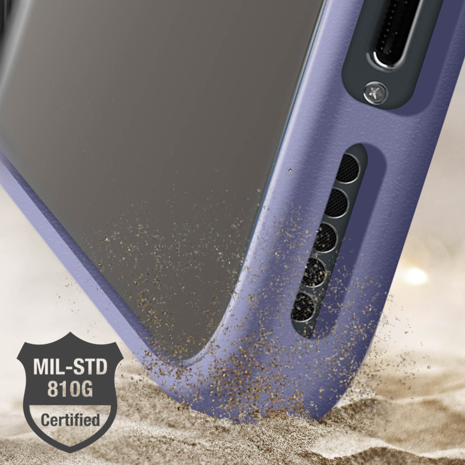 Custodia per telefono viola con prese d'aria e logo MIL-STD 810G Certified, su superficie sabbiosa.