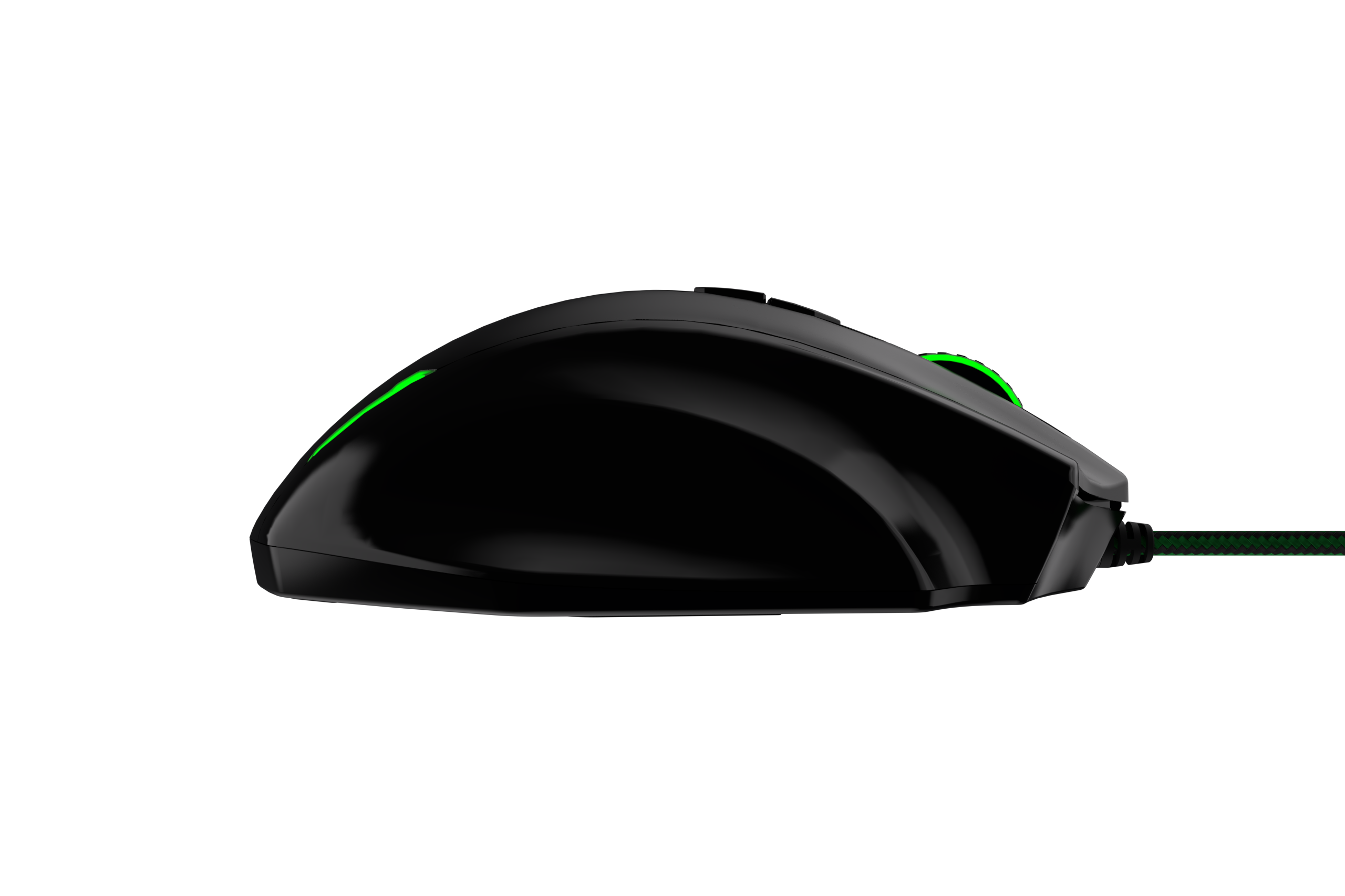 Schwarze Gaming-Maus mit grünen Akzenten. Schwarzer Hintergrund.