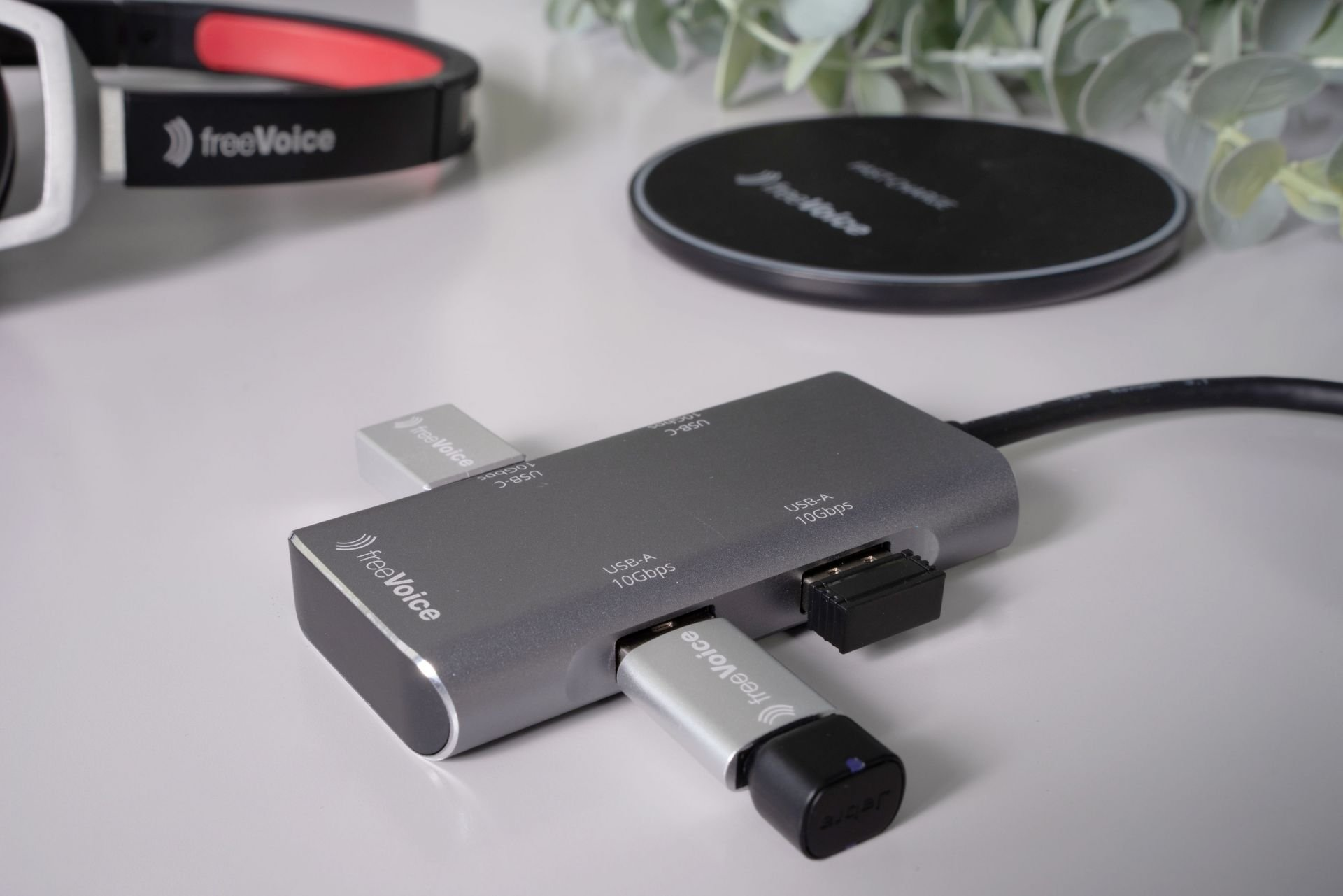 FREEVOICE USB Data Hub, Hub, Silber