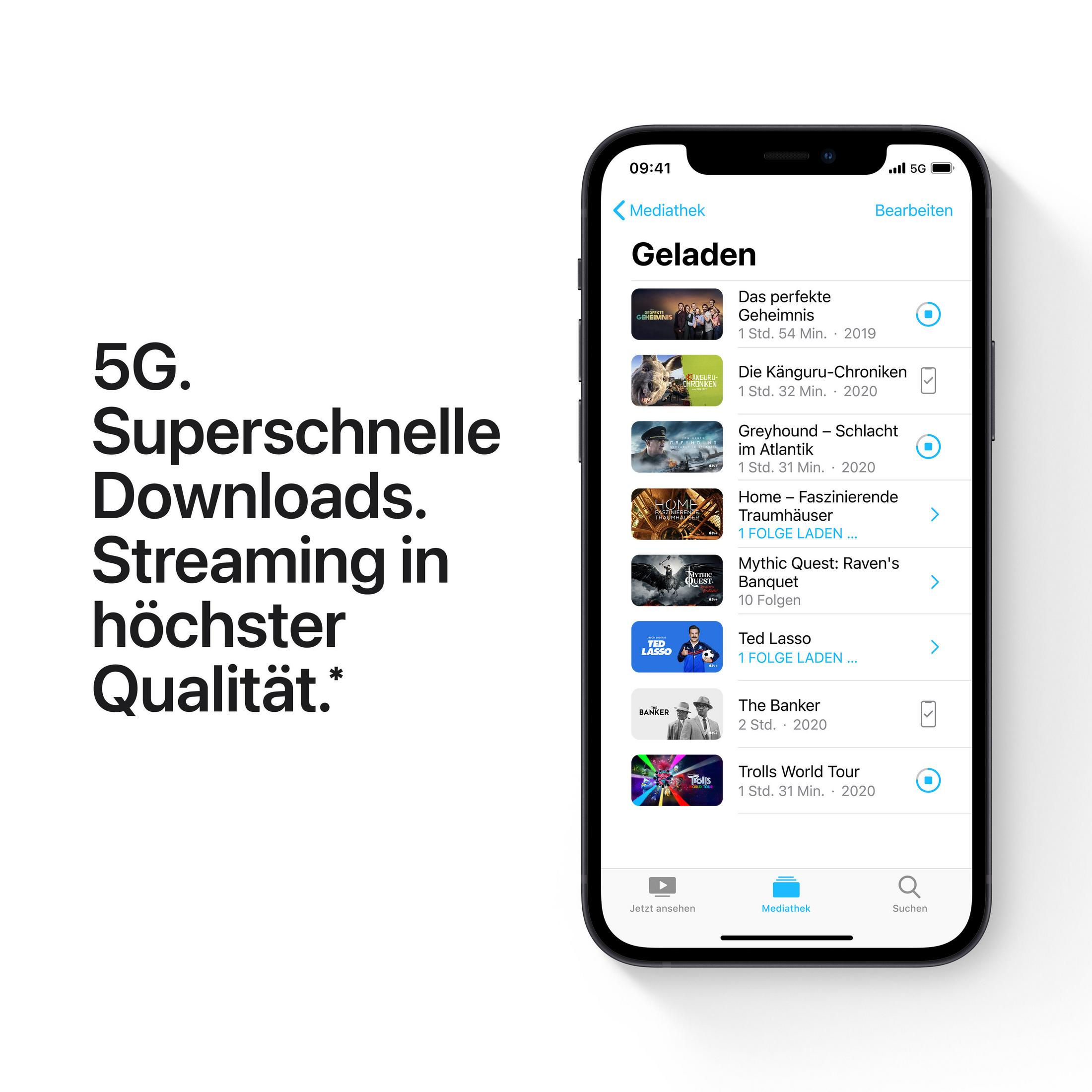 Smartfon wyświetlający interfejs aplikacji do strumieniowania. Tekst wspomina o prędkości 5G i strumieniowaniu wysokiej jakości. Białe tło.
