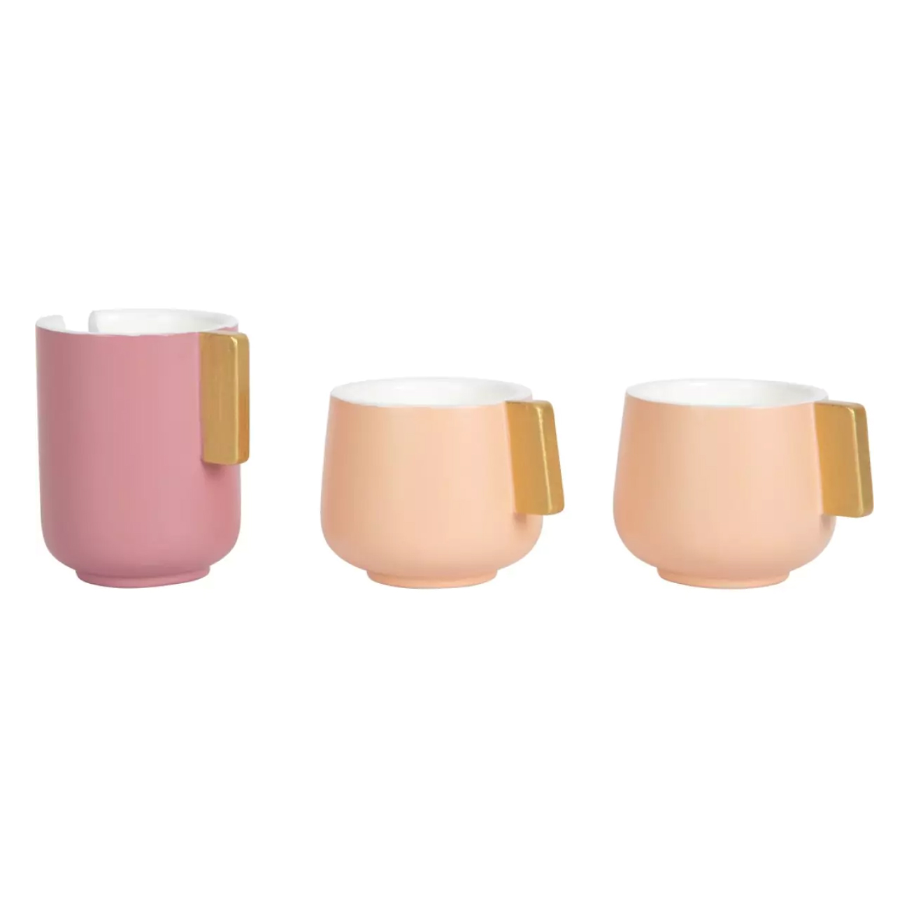 Tres tazas de cerámica. Son rosa, melocotón y melocotón. Cada una tiene un asa dorada.