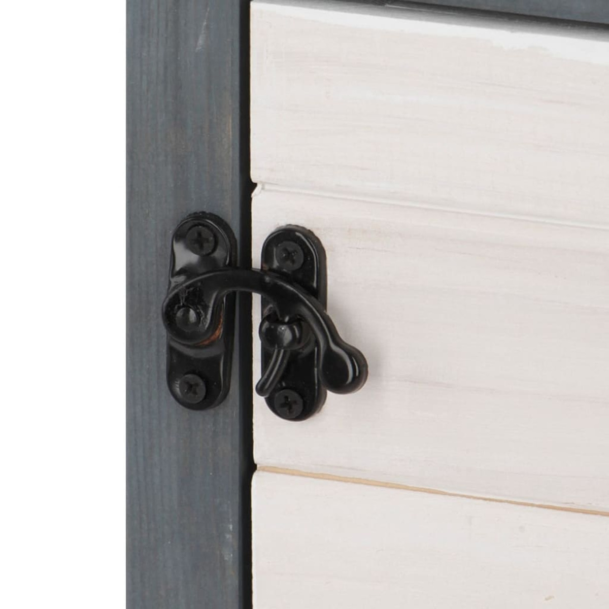 Chiusura nera su un mobile in legno bianco e grigio.