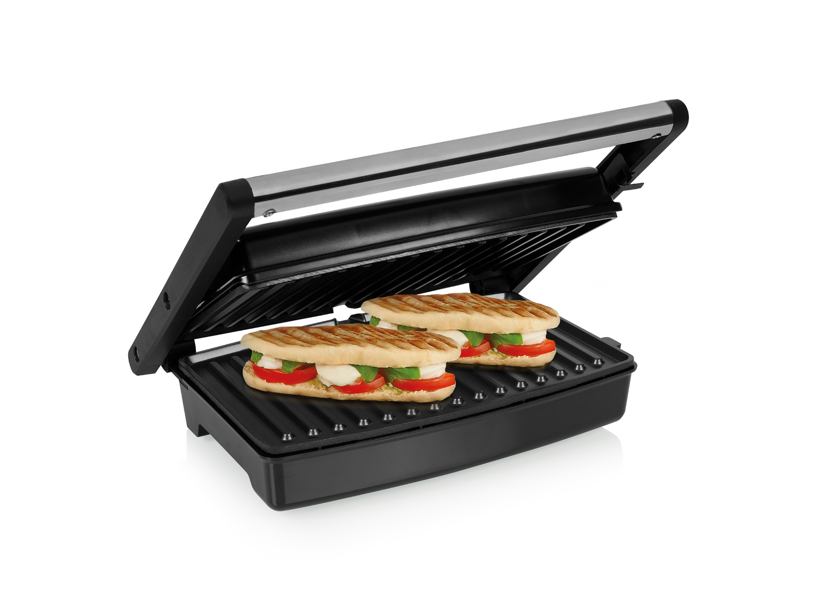 Schwarze Panini-Presse mit zwei Sandwiches darin.
