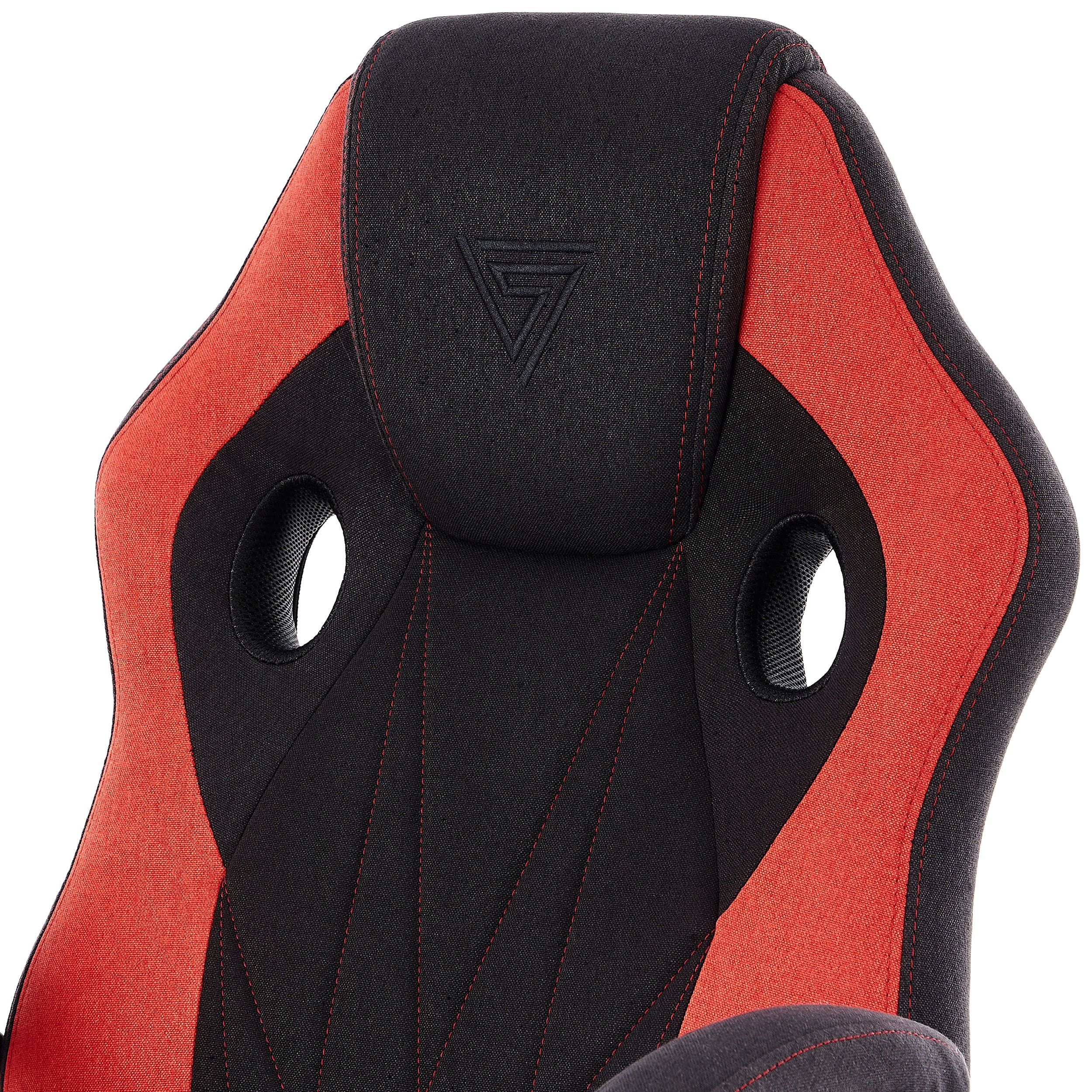 Nahaufnahme einer Gaming-Stuhl-Kopfstütze mit rotem und schwarzem Stoff und einem Logo.
