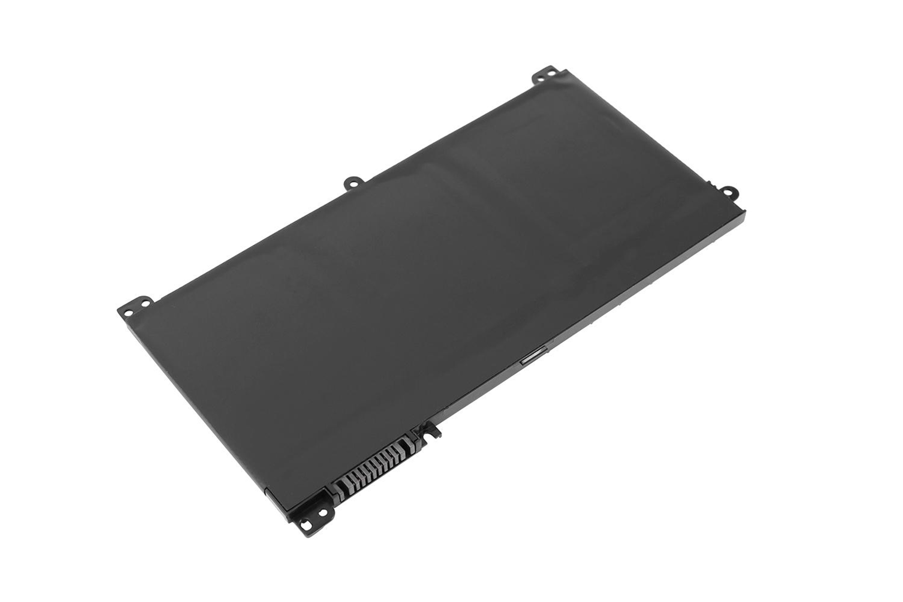 Una batteria nera per laptop, angolata su una superficie bianca.