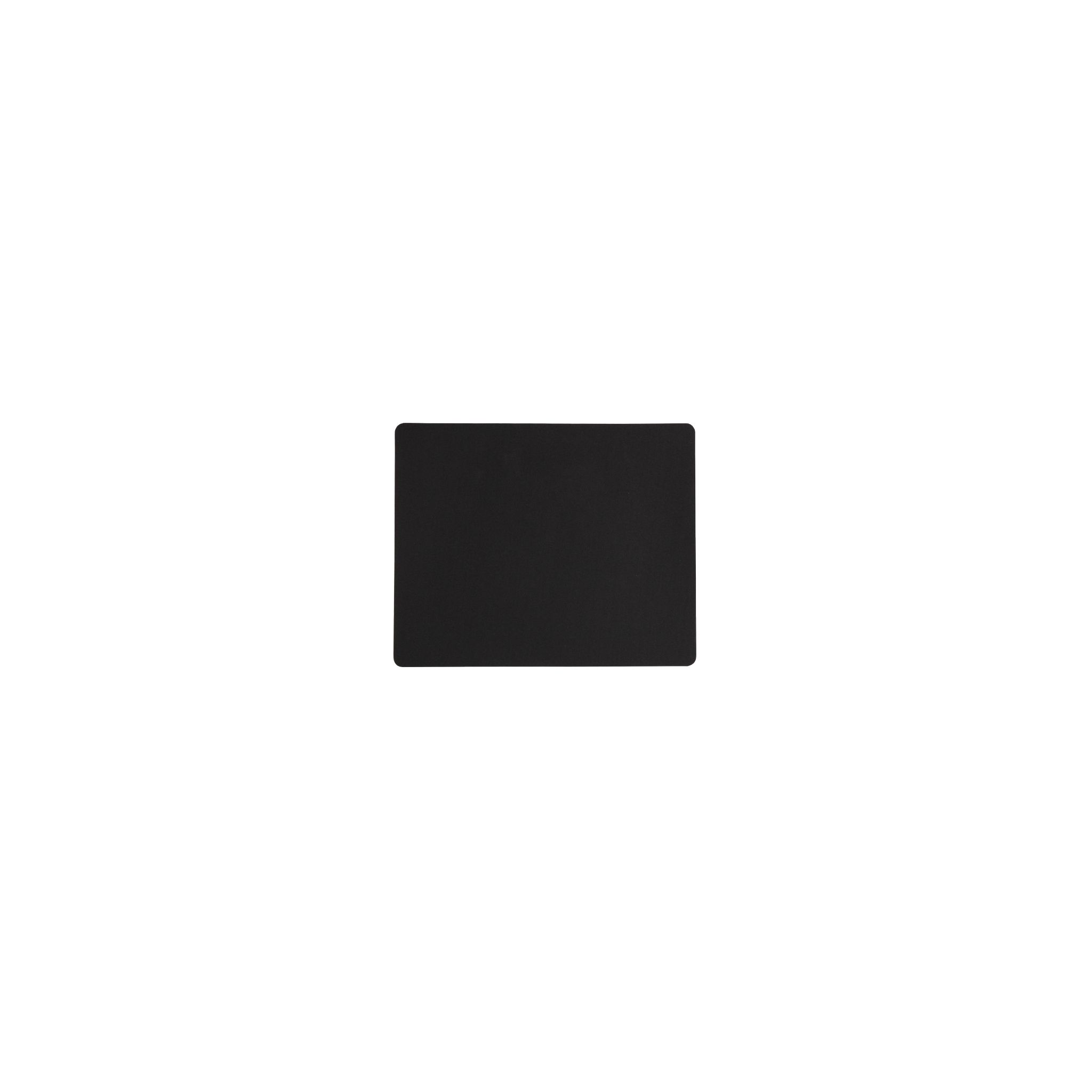 Una alfombrilla negra sobre fondo blanco. Es rectangular. La superficie es de color negro sólido.