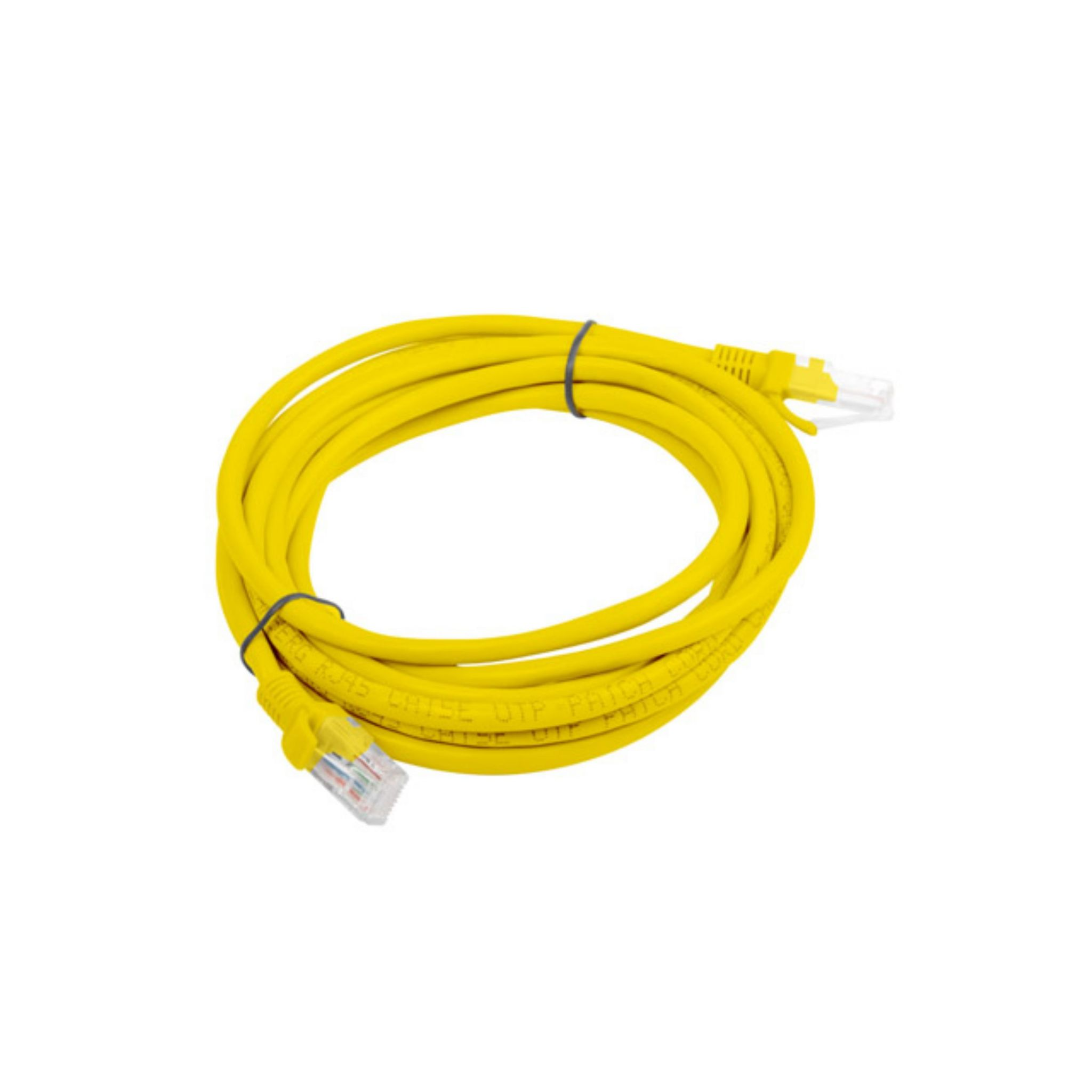 Gegele Ethernet-kabel opgerold met connectoren aan elk uiteinde.