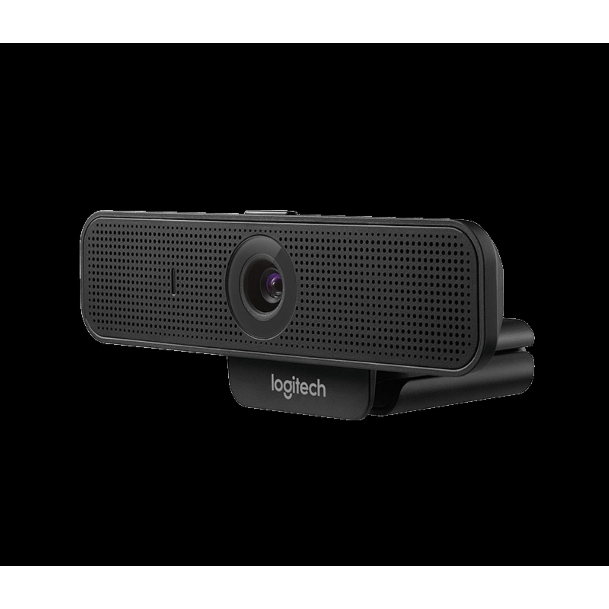 Czarna kamera internetowa z perforowanym przodem i logo 'Logitech'. Czarne tło.