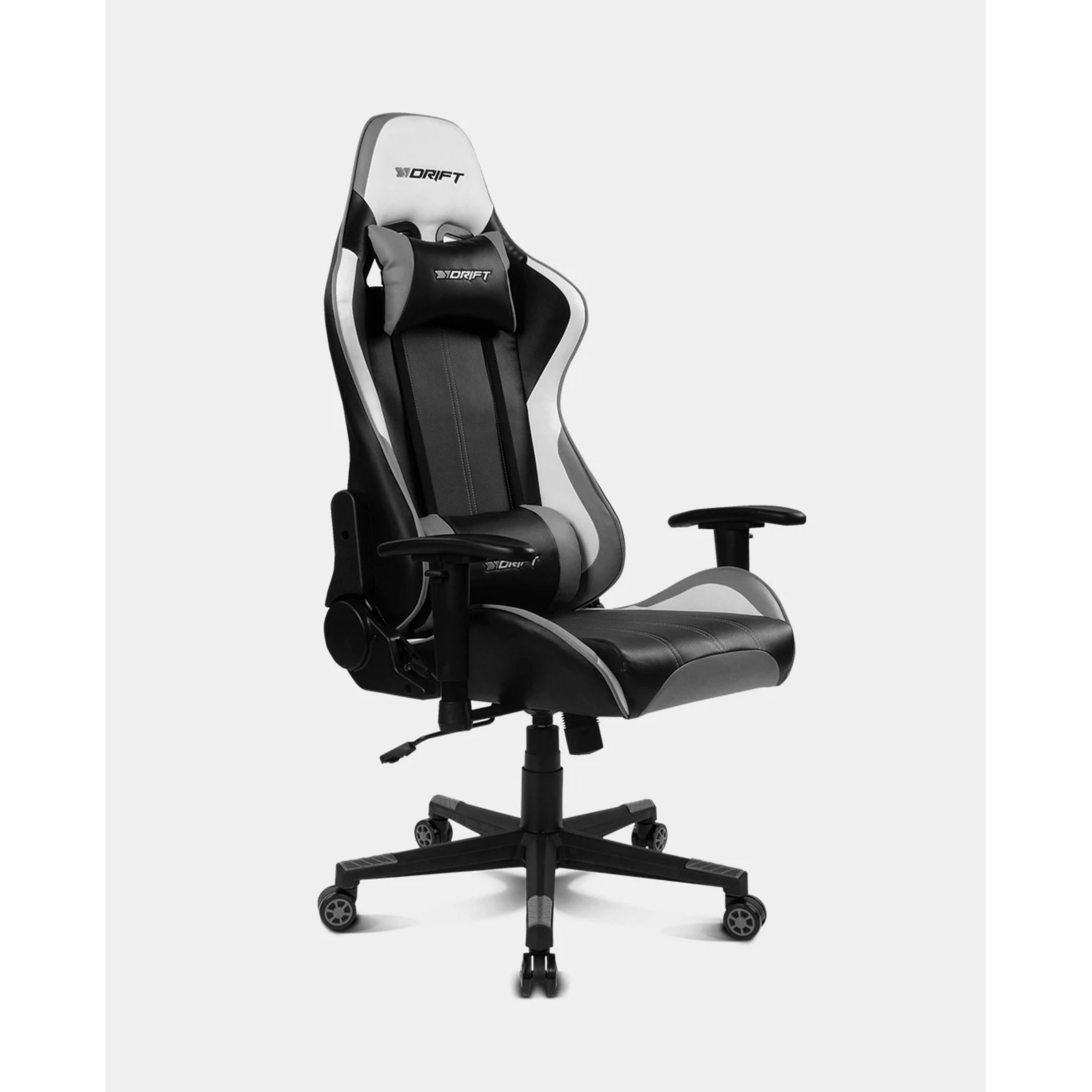 Sedia da gaming con colori nero, bianco e grigio. Ha un poggiatesta, braccioli e base a cinque ruote.