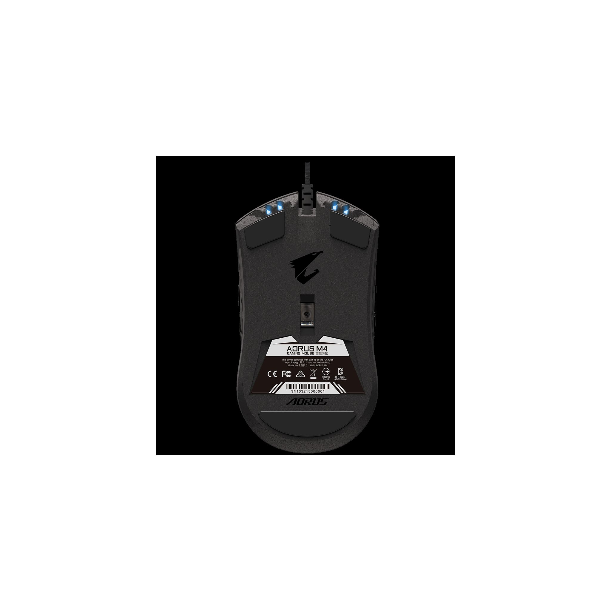 Ratón gaming negro con luces azules en la parte inferior, sobre superficie negra.