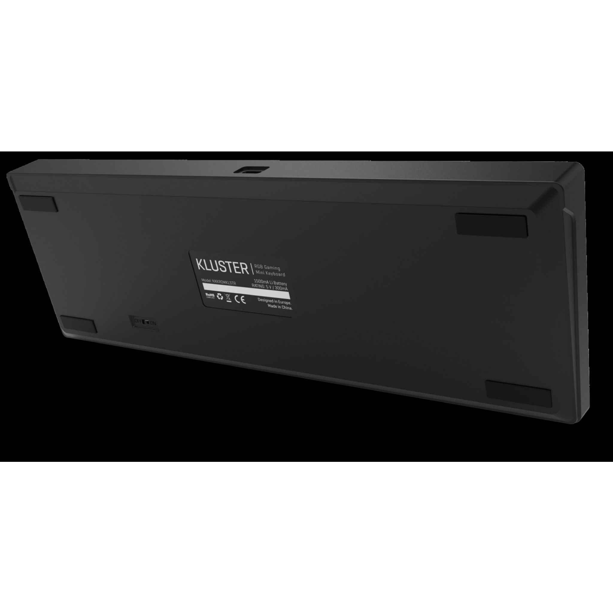 Tastiera gaming RGB Kluster nera, vista inferiore. Con piedini in gomma e dettagli.