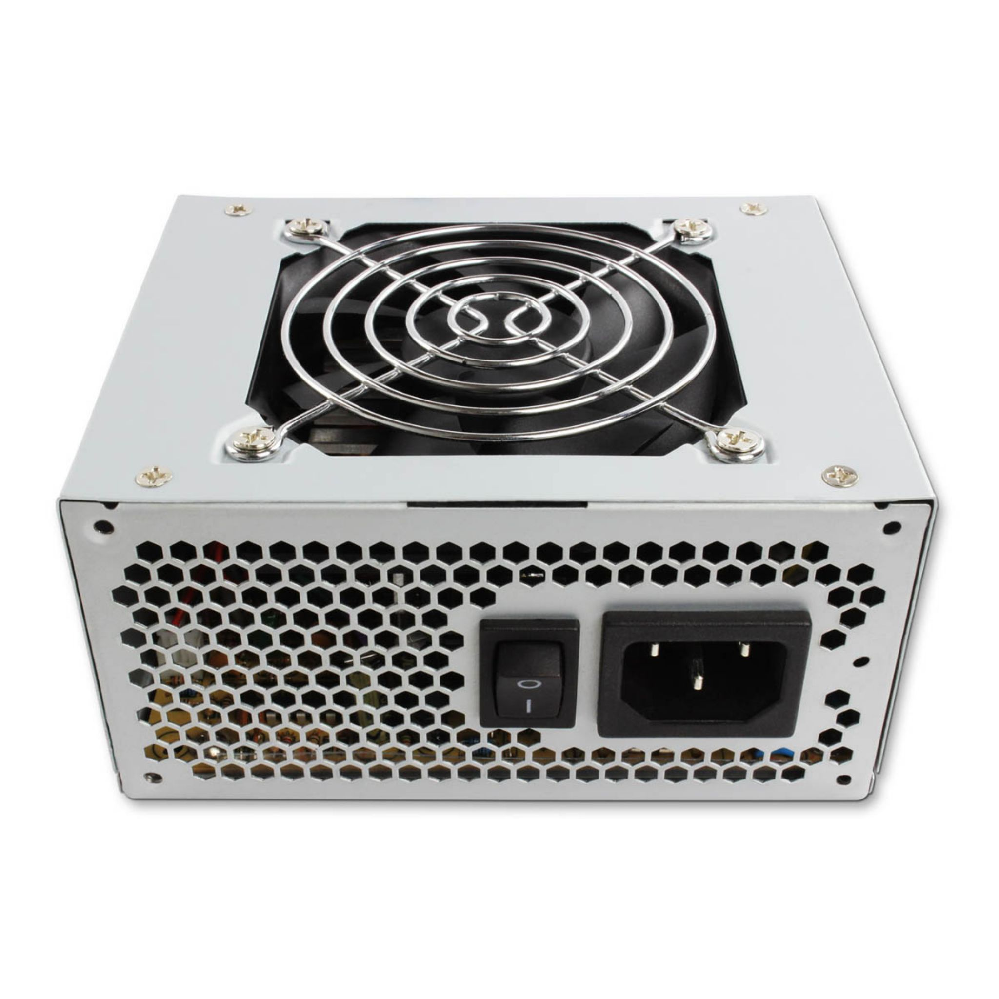Een metalen voeding voor een computer met een ventilator en een aan/uit-schakelaar.