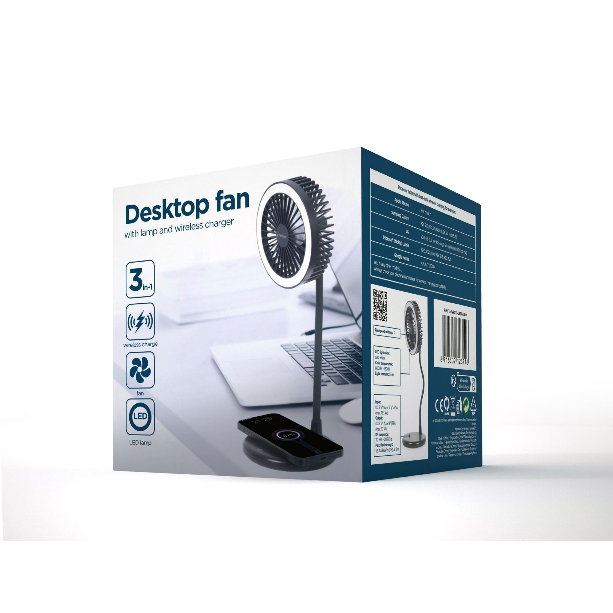 Ventilatore da scrivania con caricatore wireless. Un laptop e un telefono sono sul tavolo.