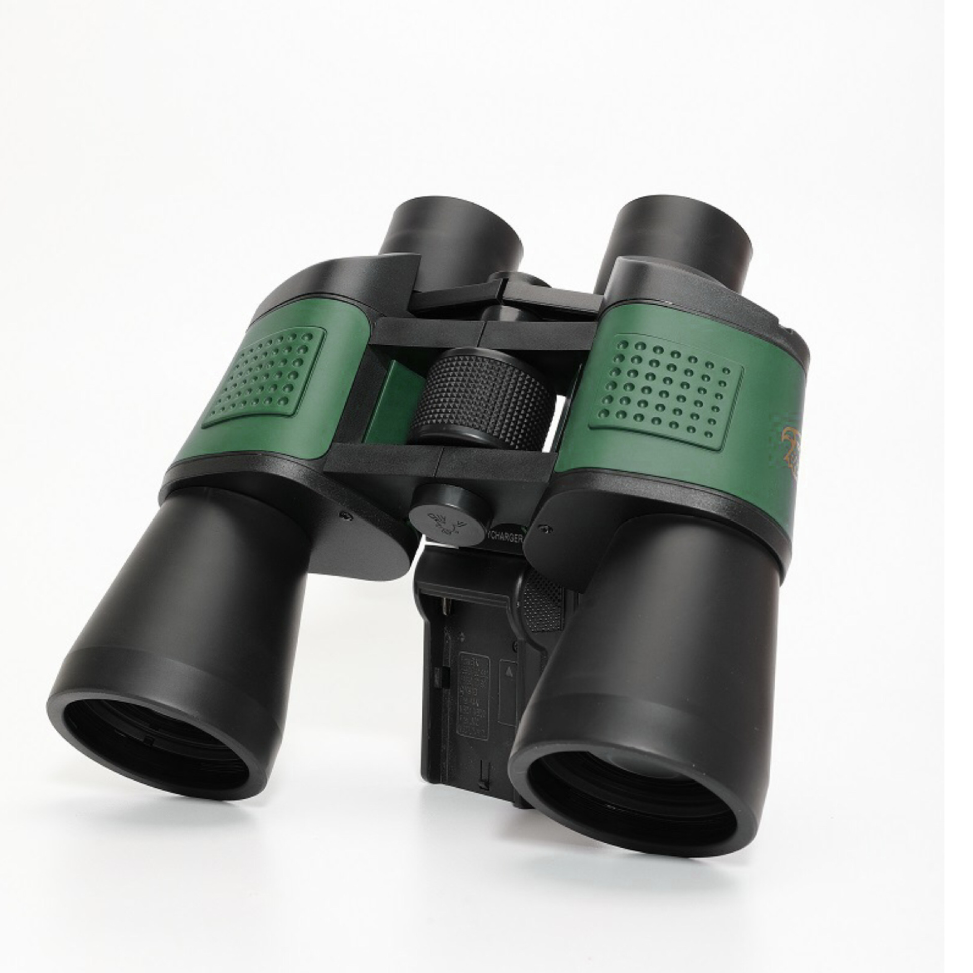 Fernglas mit schwarzem und grünem Gehäuse, schräg auf weißer Oberfläche, klare Sicht.
