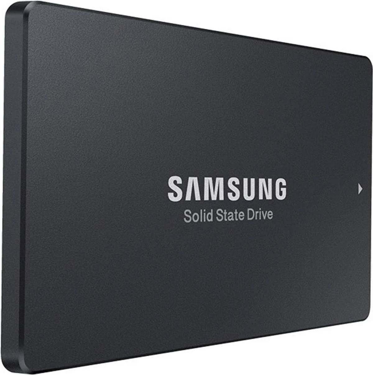 Un'unità a stato solido Samsung nera con il marchio in bianco su una superficie nera.