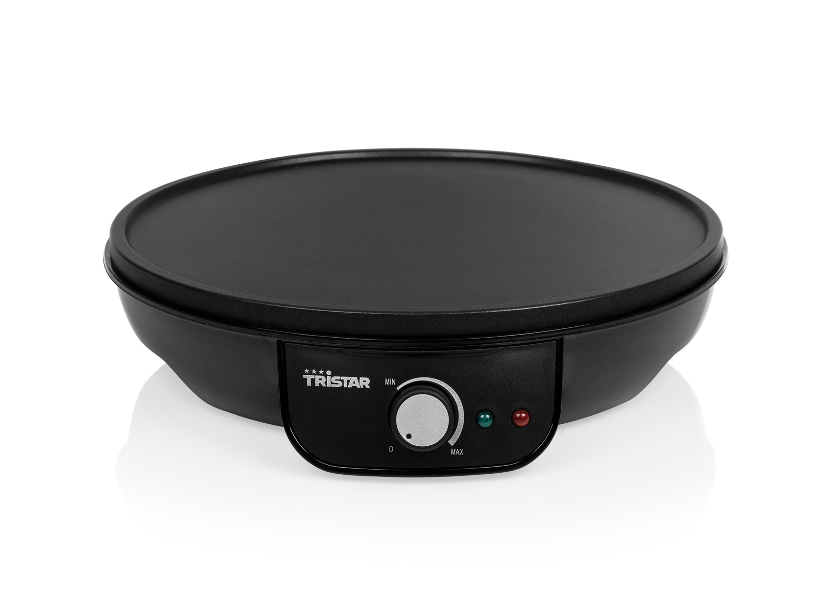 Czarna naleśnikarka z pokrętłem i lampką kontrolną.