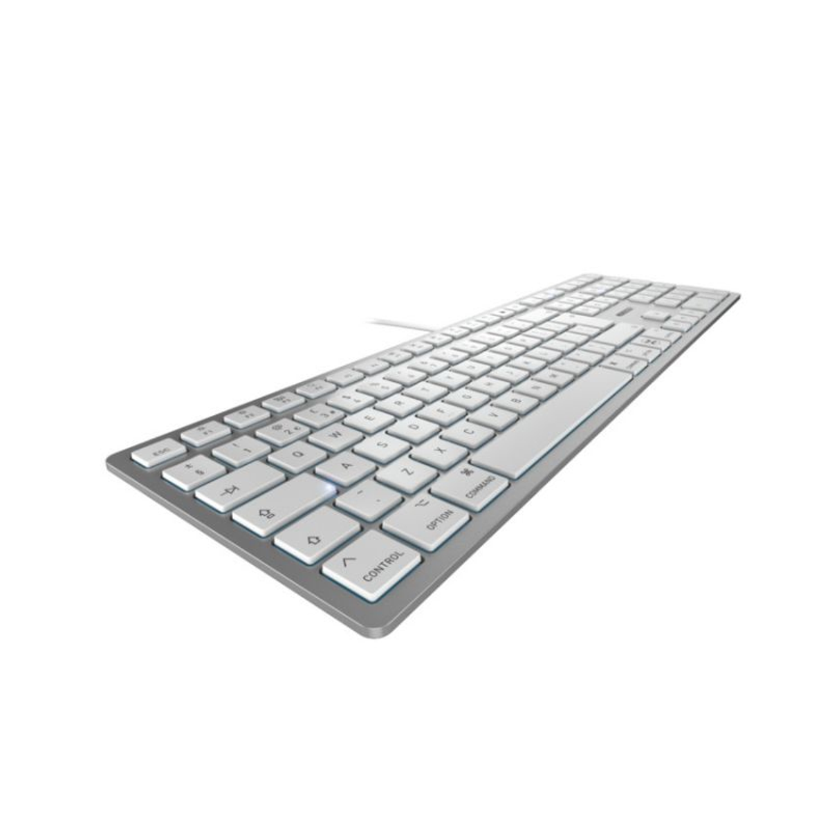 Una tastiera per computer argentata, con tasti bianchi e scritte nere, isolata su sfondo bianco.