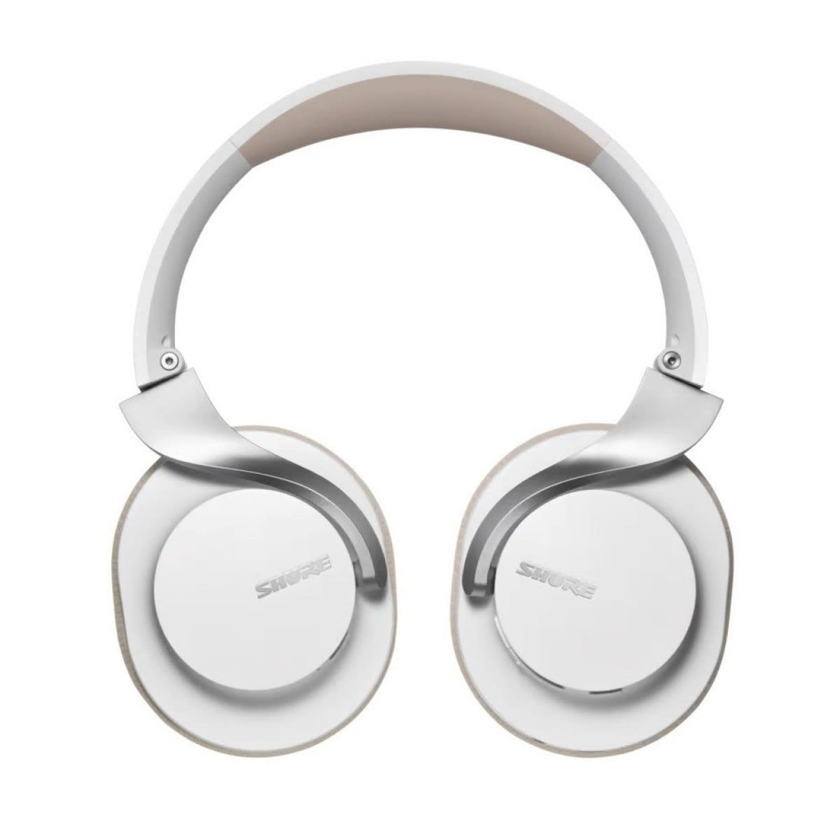 Auriculares blancos con almohadillas beige y diadema blanca. Visible la marca SHURE.