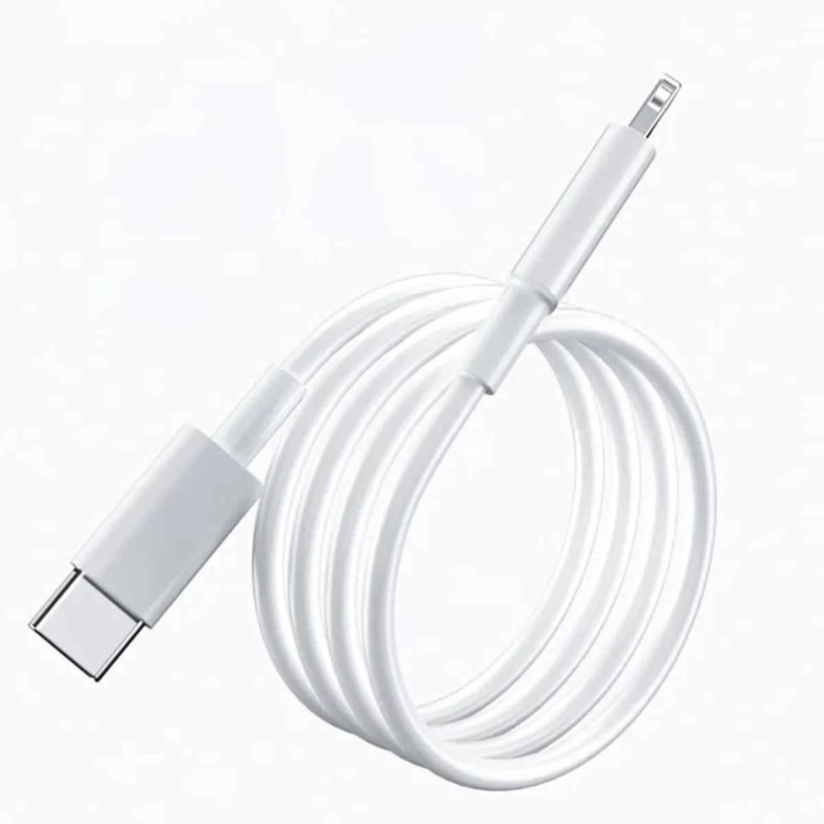 Weißes USB-C-auf-Lightning-Kabel auf weißem Hintergrund gerollt.
