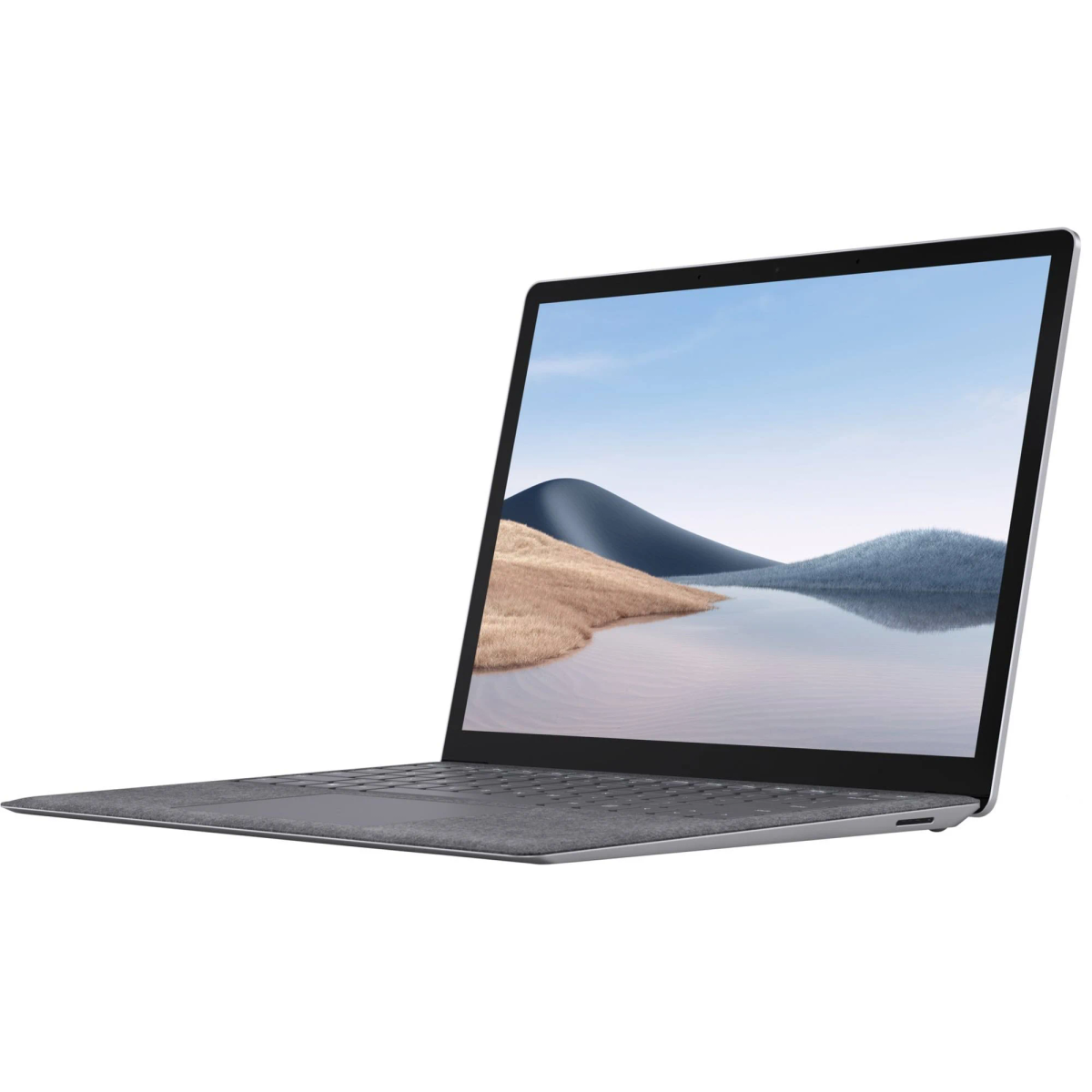 Geöffneter Laptop, dessen Bildschirm eine Landschaft zeigt, auf weißer Oberfläche. Die Tastatur ist sichtbar.