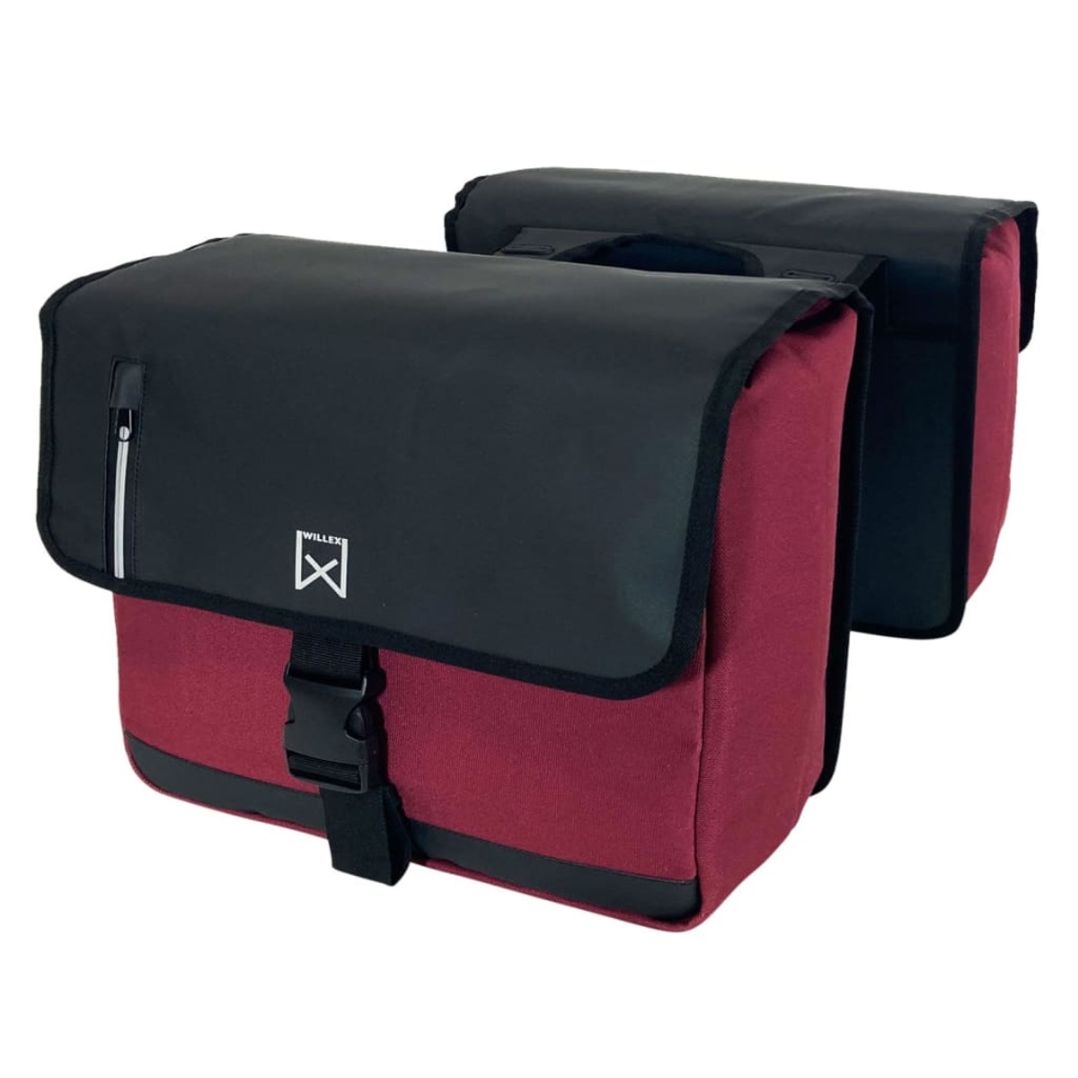 Zwei Fahrradpacktaschen, rot und schwarz, mit weißem Hintergrund.