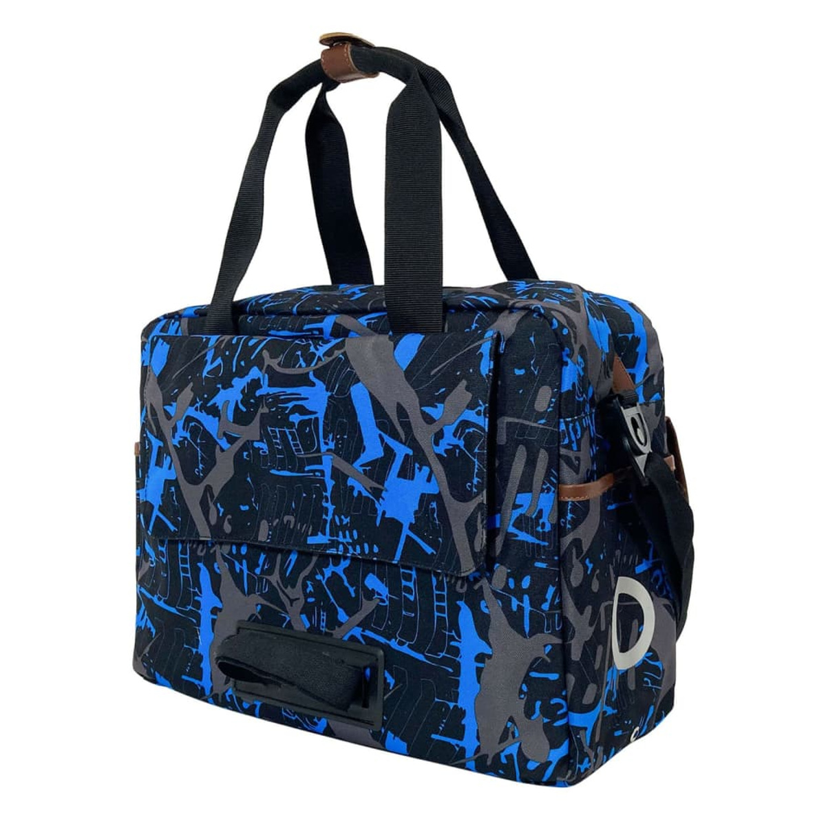 Schwarz-blaue Tasche mit schwarzen Griffen und einem braunen Griff.