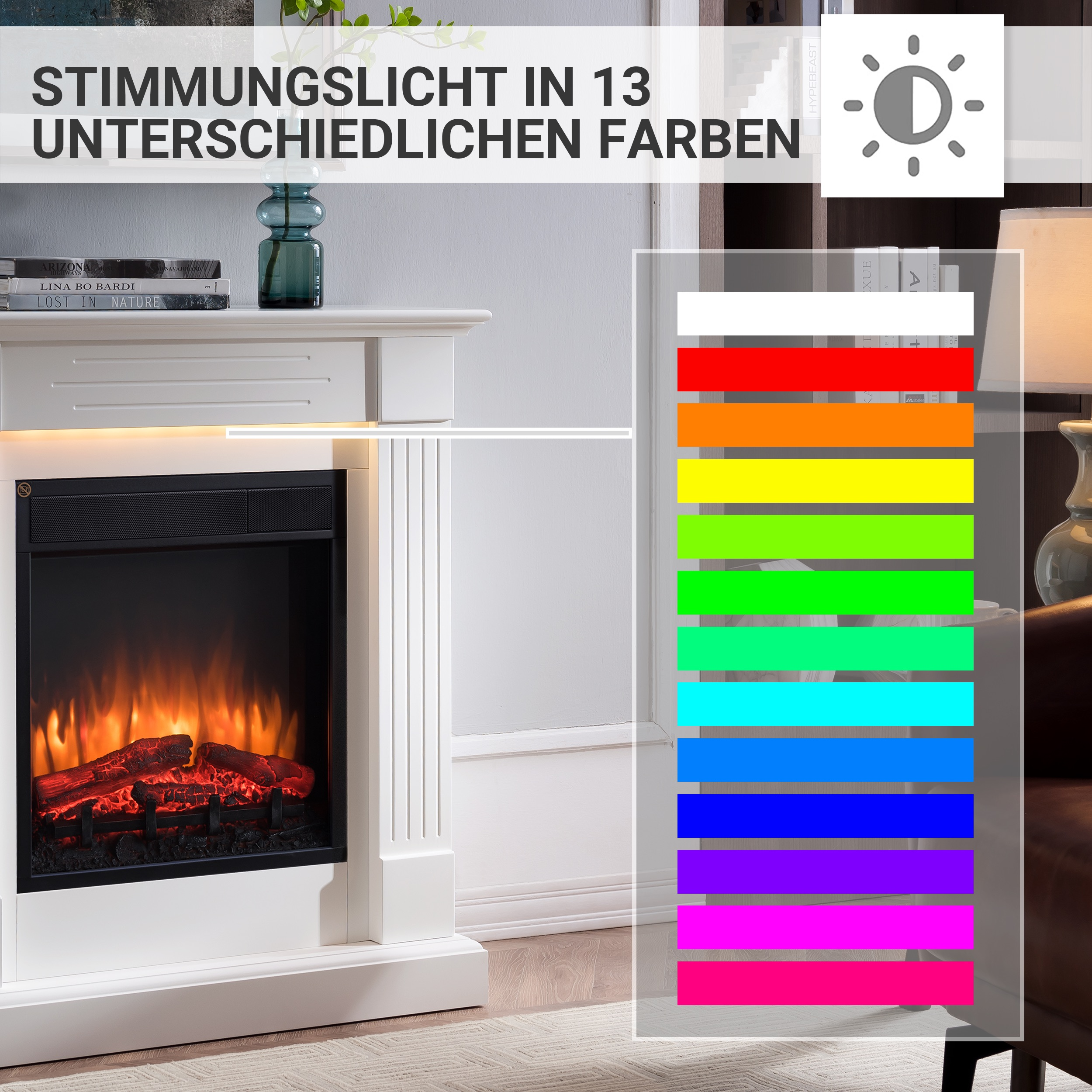Kamin mit Farboptionen rechts. Bücher und eine Lampe im Hintergrund.