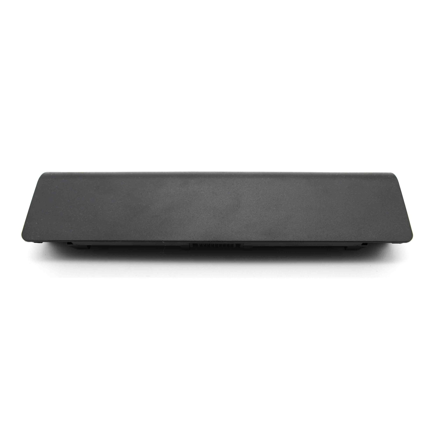 Dispositivo rectangular negro, probablemente una batería de portátil, sobre un fondo blanco. Diseño simple y elegante.