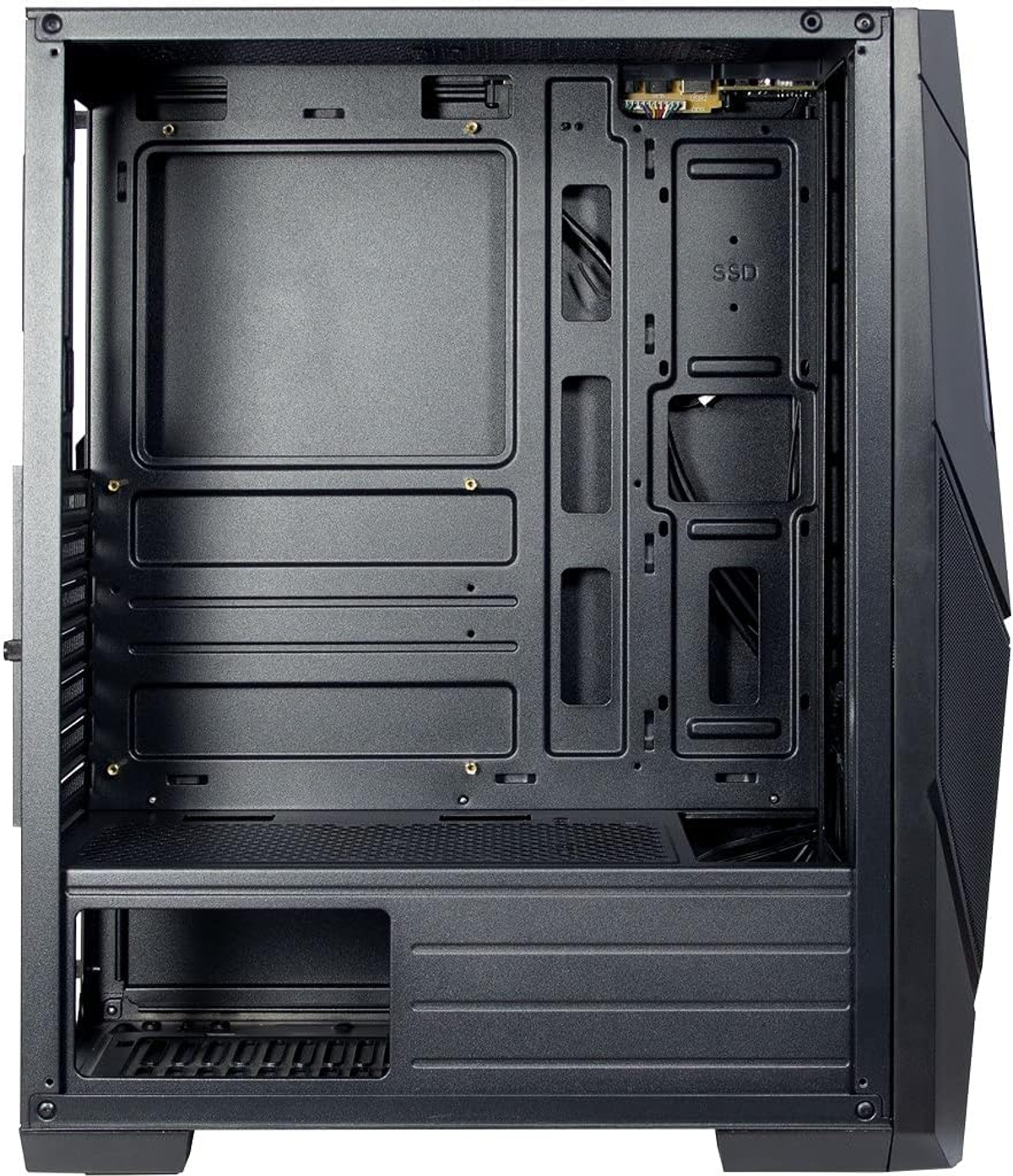 Schwarzes Computergehäuse innen. Geöffnet, um das Innere zu zeigen, mit Platz für Komponenten und einem sichtbaren SSD-Steckplatz.