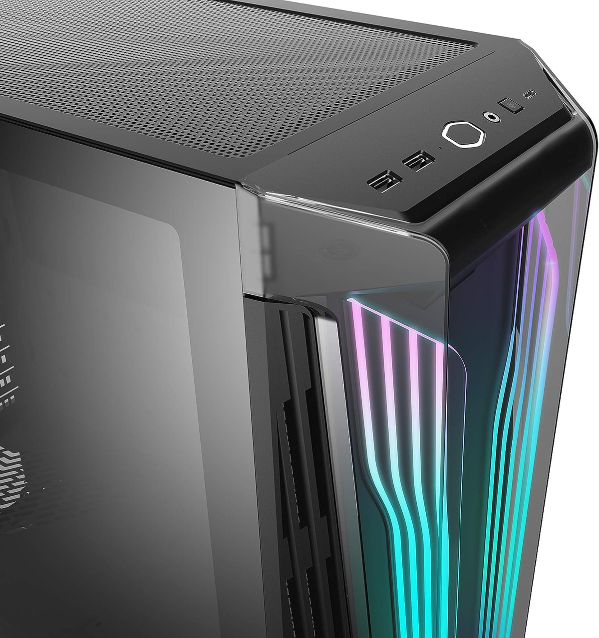 Nahaufnahme eines schwarzen Computergehäuses mit transparentem Seitenteil, RGB-Lichtern.
