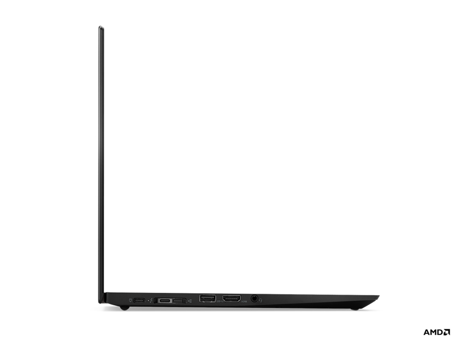 Eine Seitenansicht eines schwarzen Laptops, die Anschlüsse, einen Bildschirm und das AMD-Logo unten zeigt.