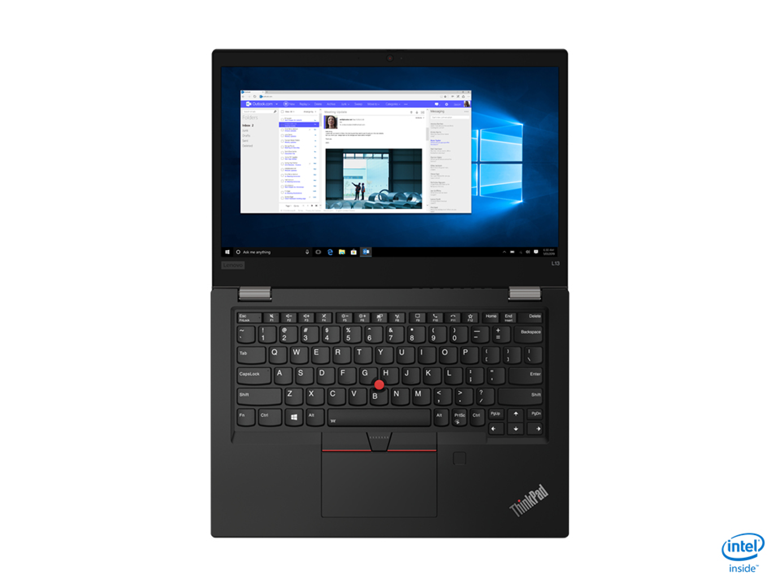 Schwarzer Laptop geöffnet. Bildschirm zeigt E-Mail. Schwarze Tastatur. Weißer Hintergrund.