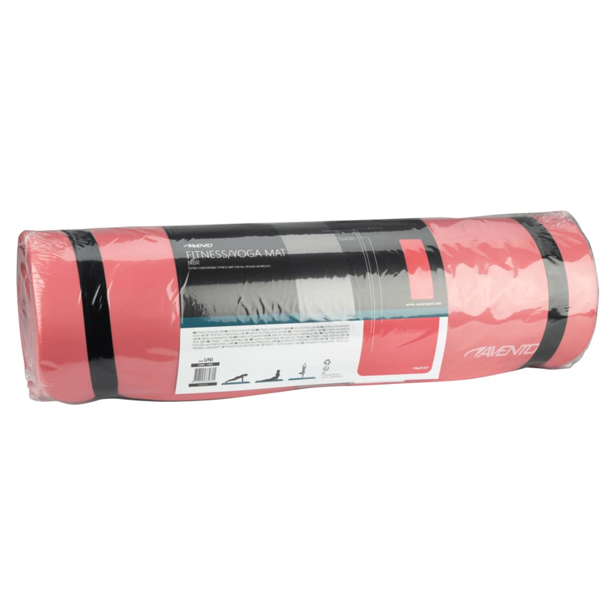 Un tappetino yoga rosa arrotolato, avvolto in plastica, con cinghie nere ed etichetta.