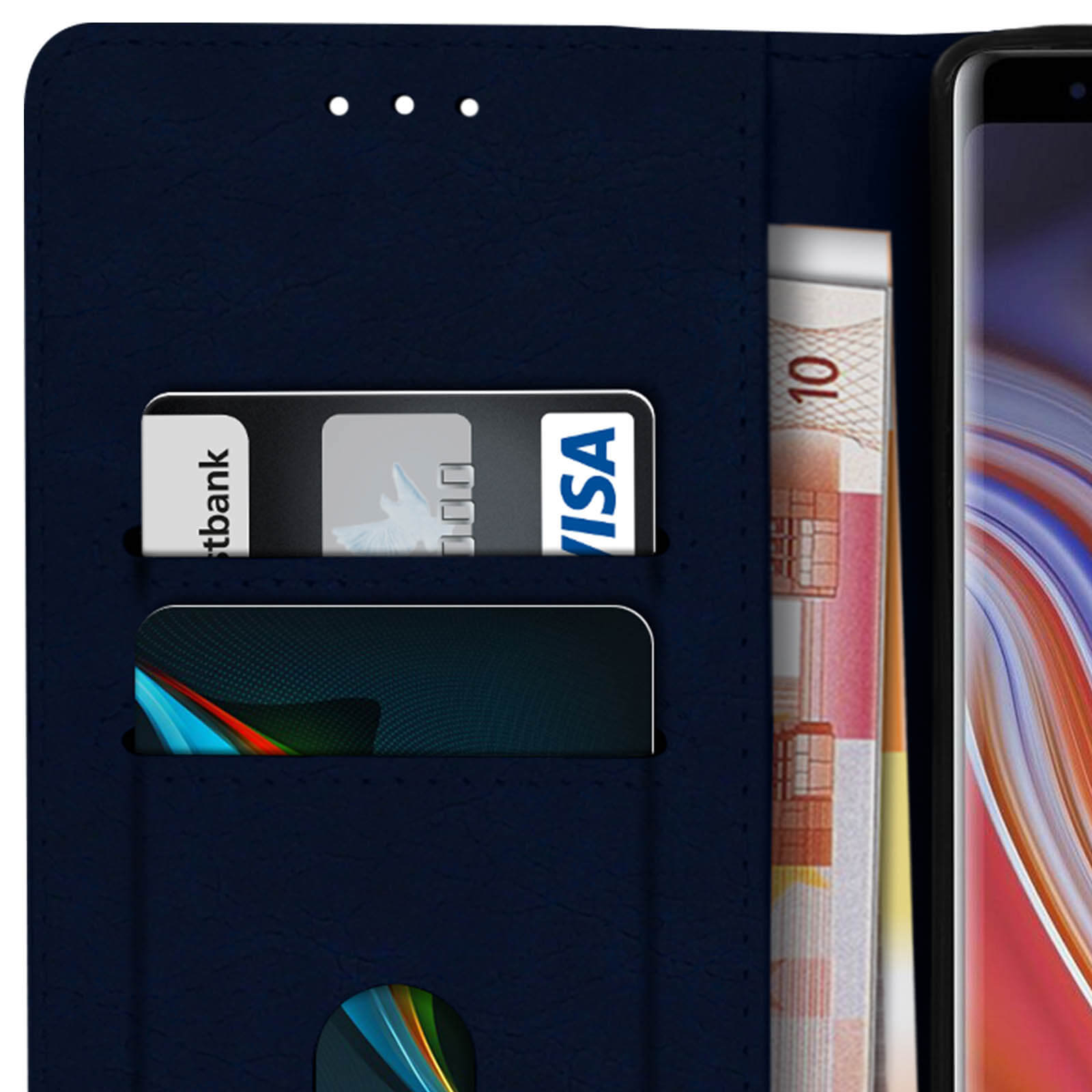 Dunkelblaue Handyhülle Geldbörse geöffnet. Hält Karten und Banknoten. Telefon ist teilweise sichtbar.