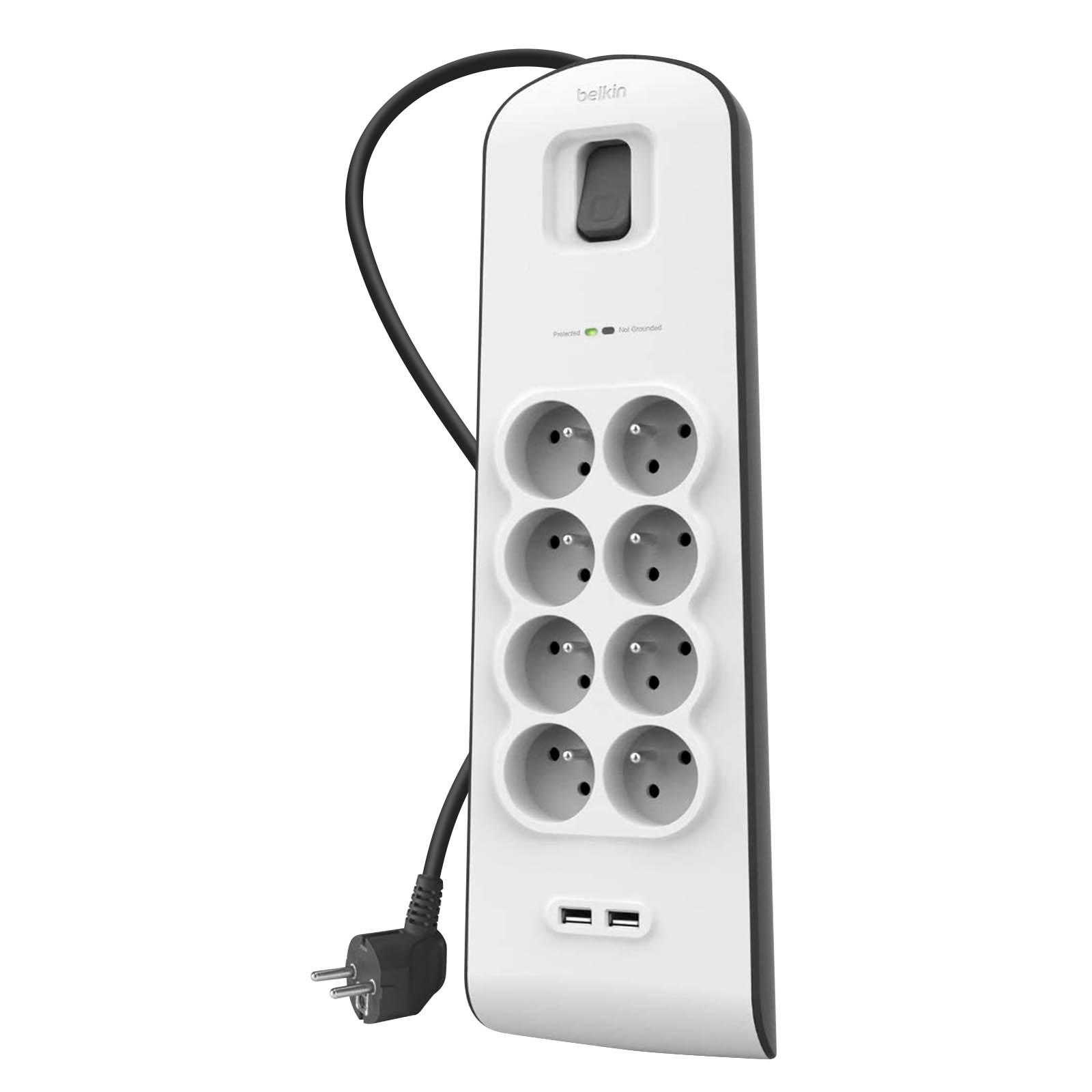 Viene mostrata una ciabatta Belkin bianca e nera. Ha più prese e una porta USB.