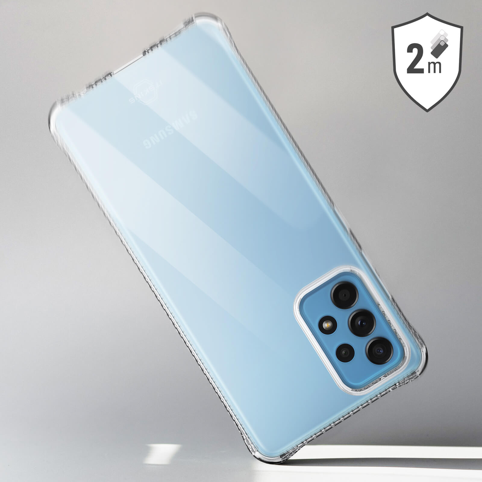Un telefono azzurro chiaro all'interno di una custodia trasparente. La custodia ha un'icona di protezione da caduta di 2 m.