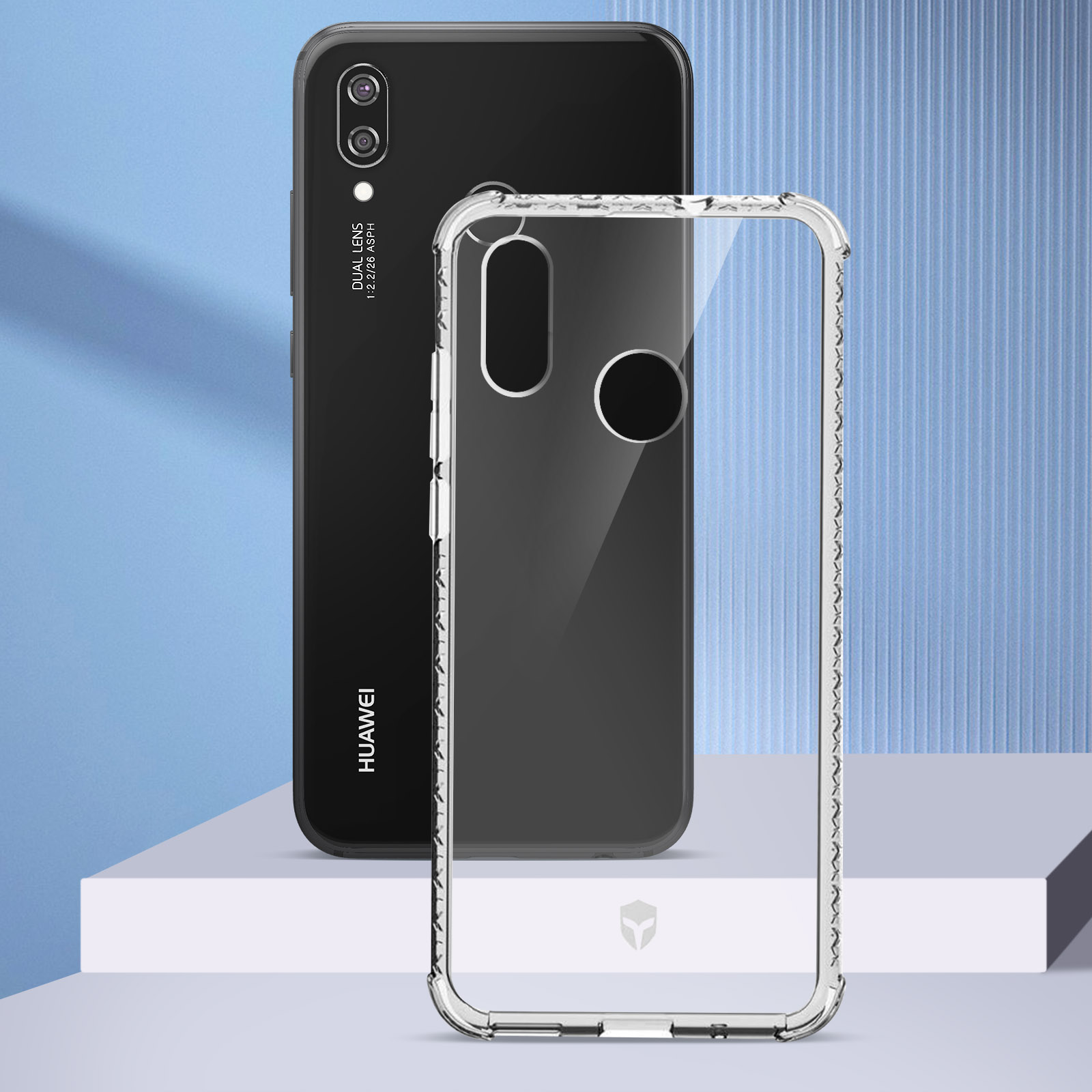 Telefoon met doorzichtige hoes, hoes op wit oppervlak, blauwe achtergrond.
