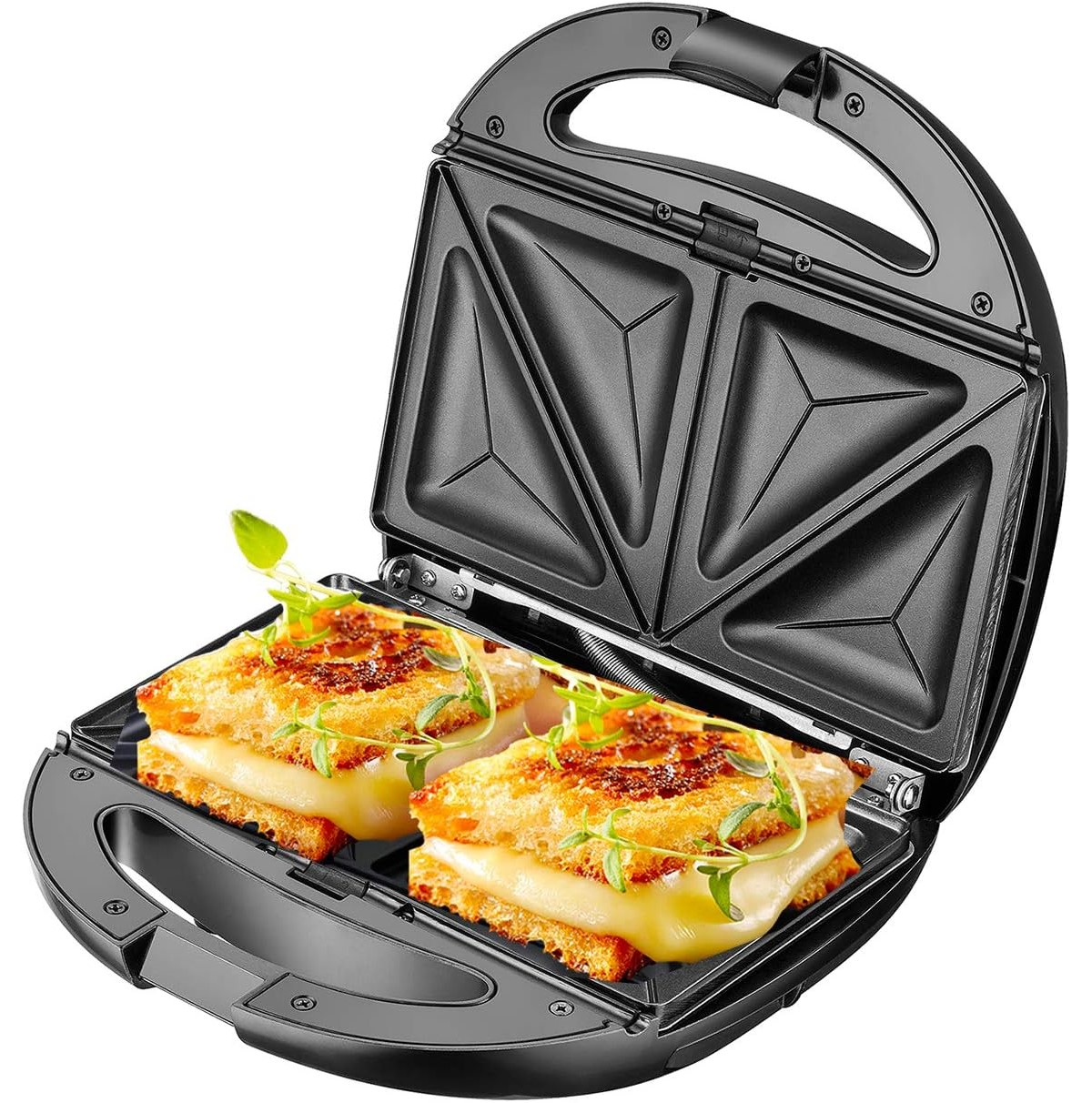 Ein schwarzer Sandwichmaker ist geöffnet und zeigt zwei goldbraune Sandwiches mit Käse und Kräutern.
