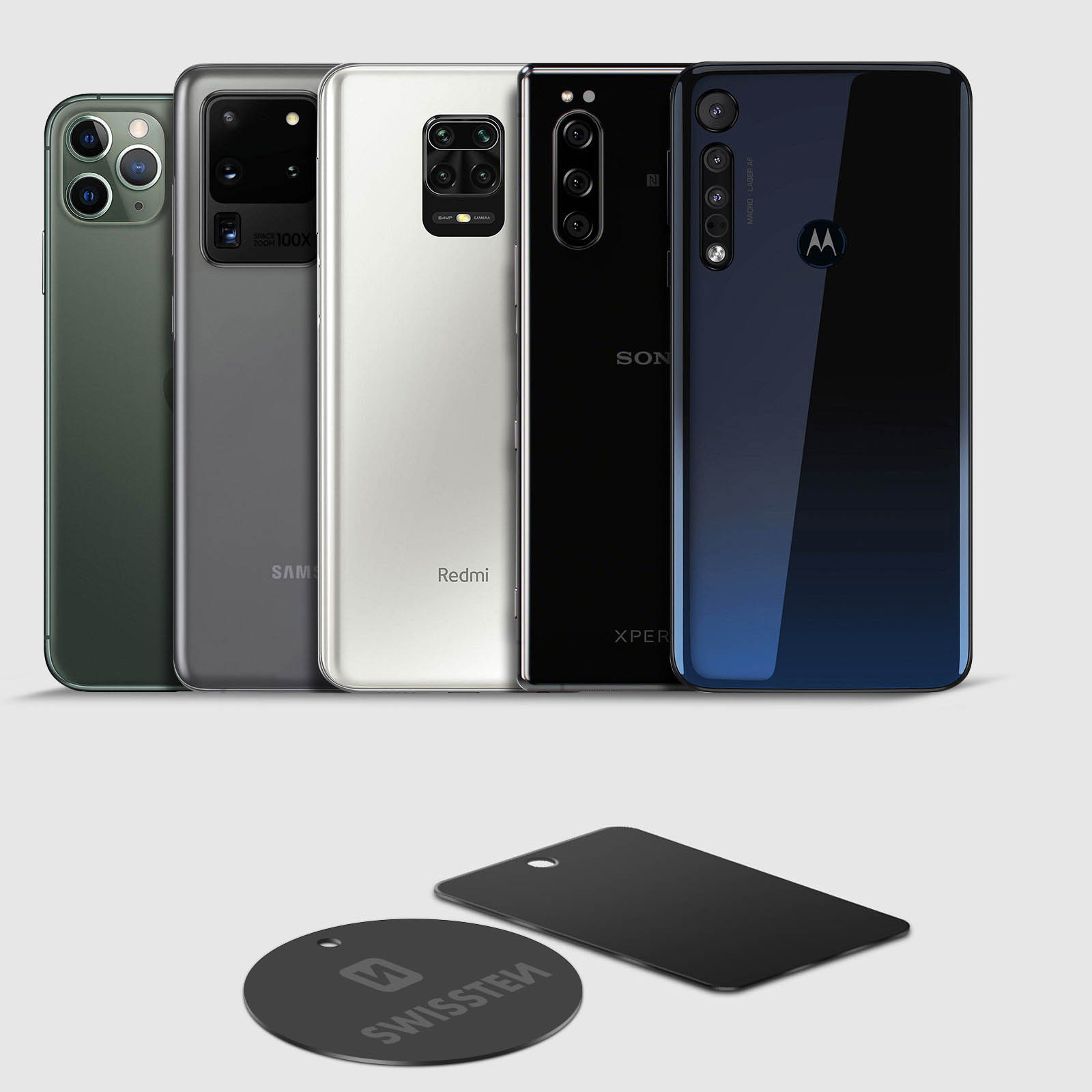 Cinque smartphone di vari colori, accanto a un piatto rotondo e uno rettangolare.